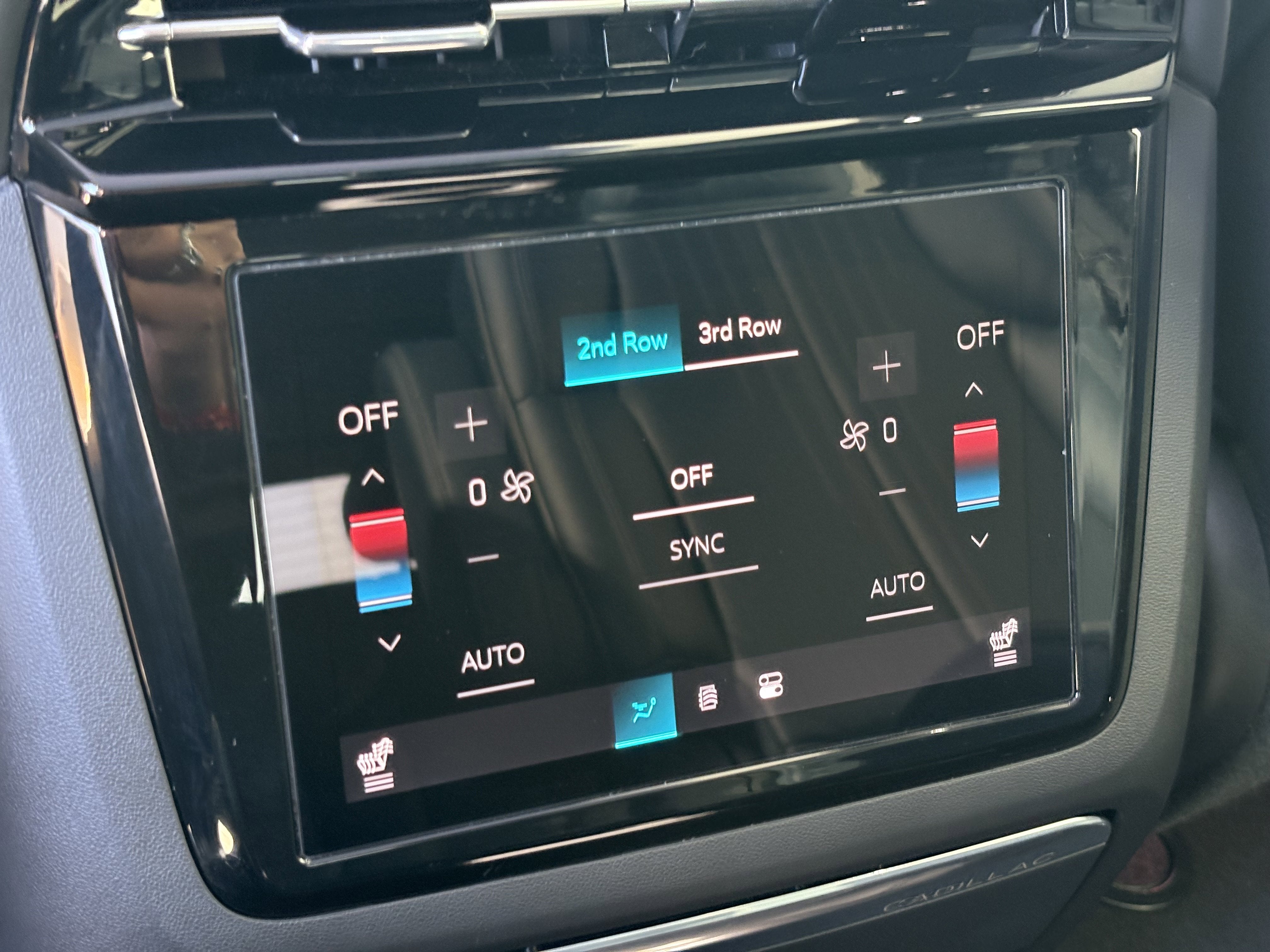 2025 Cadillac ESCALADE IQ Luxury 2