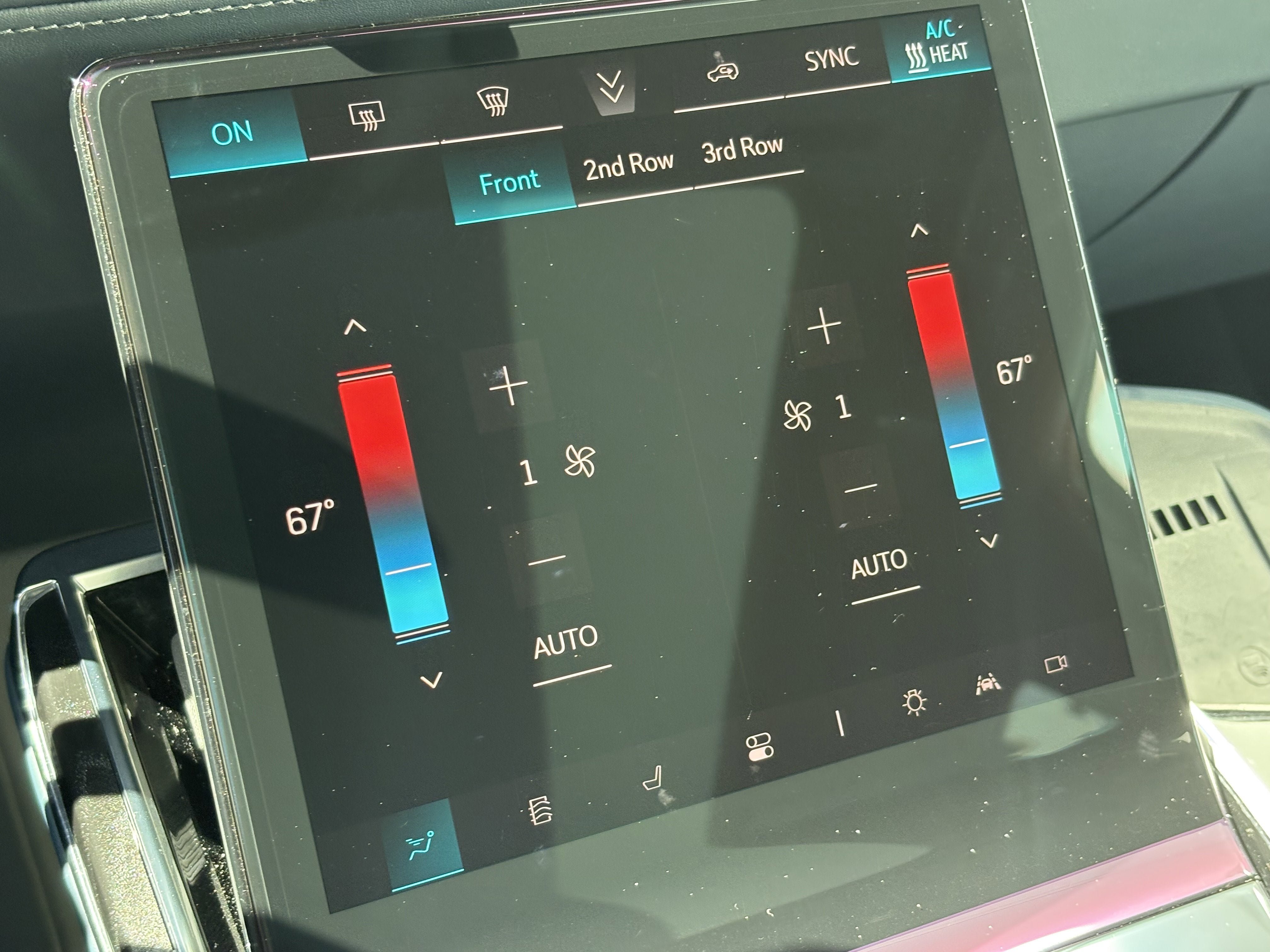 2025 Cadillac ESCALADE IQ Luxury 2