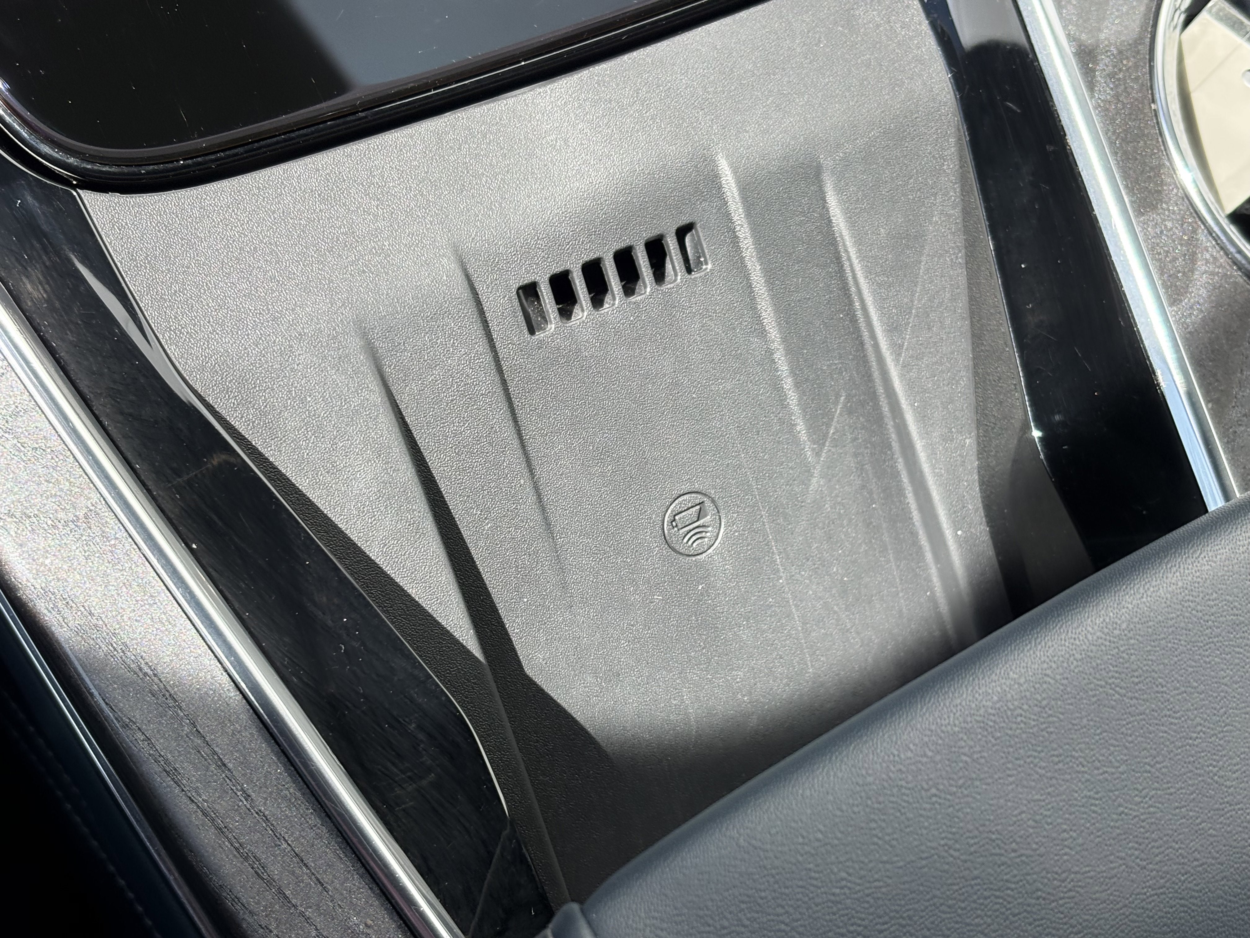 2025 Cadillac ESCALADE IQ Luxury 2