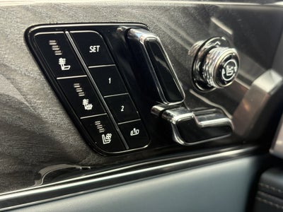 2025 Cadillac ESCALADE IQ Luxury 2