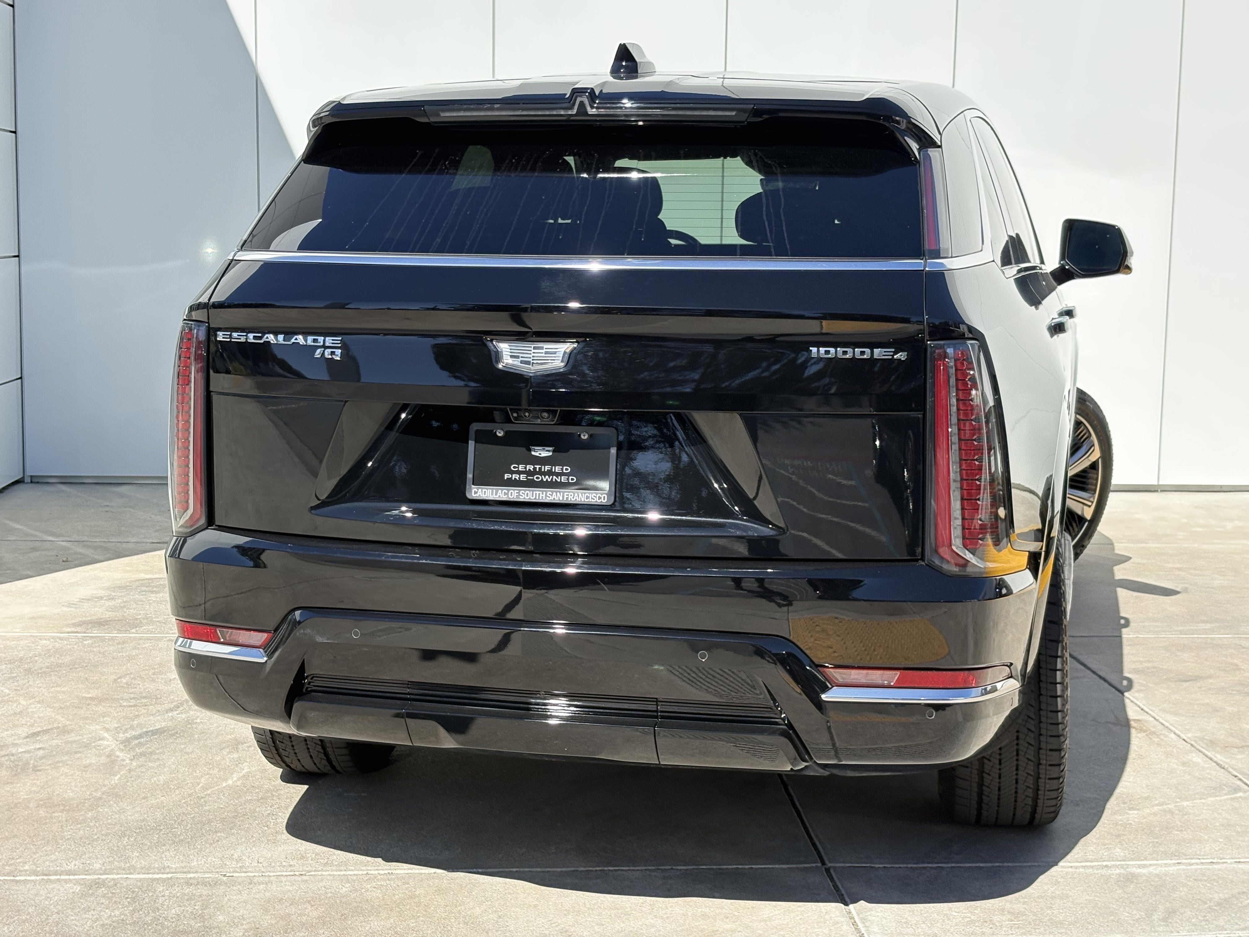 2025 Cadillac ESCALADE IQ Luxury 2