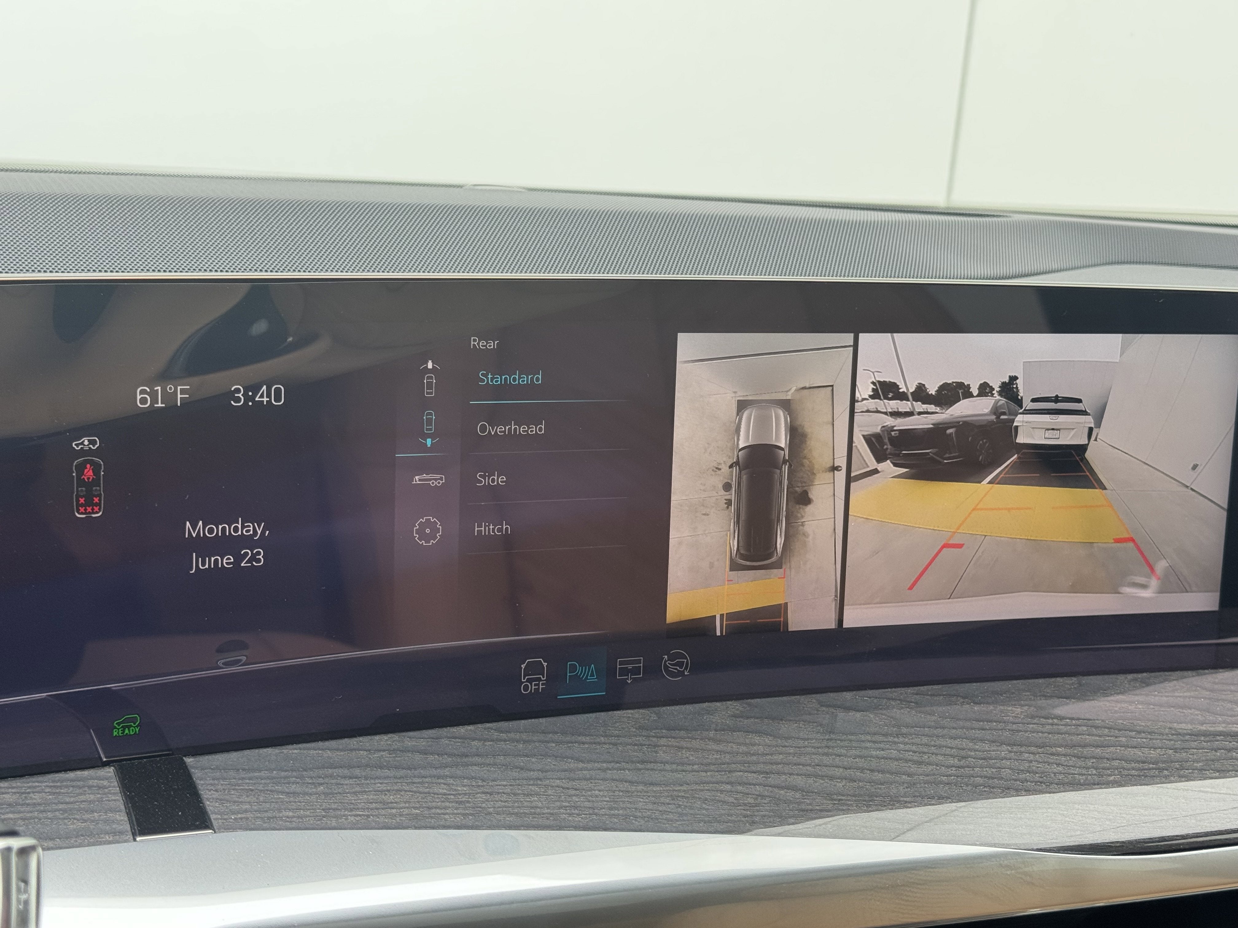 2025 Cadillac ESCALADE IQ Luxury 2