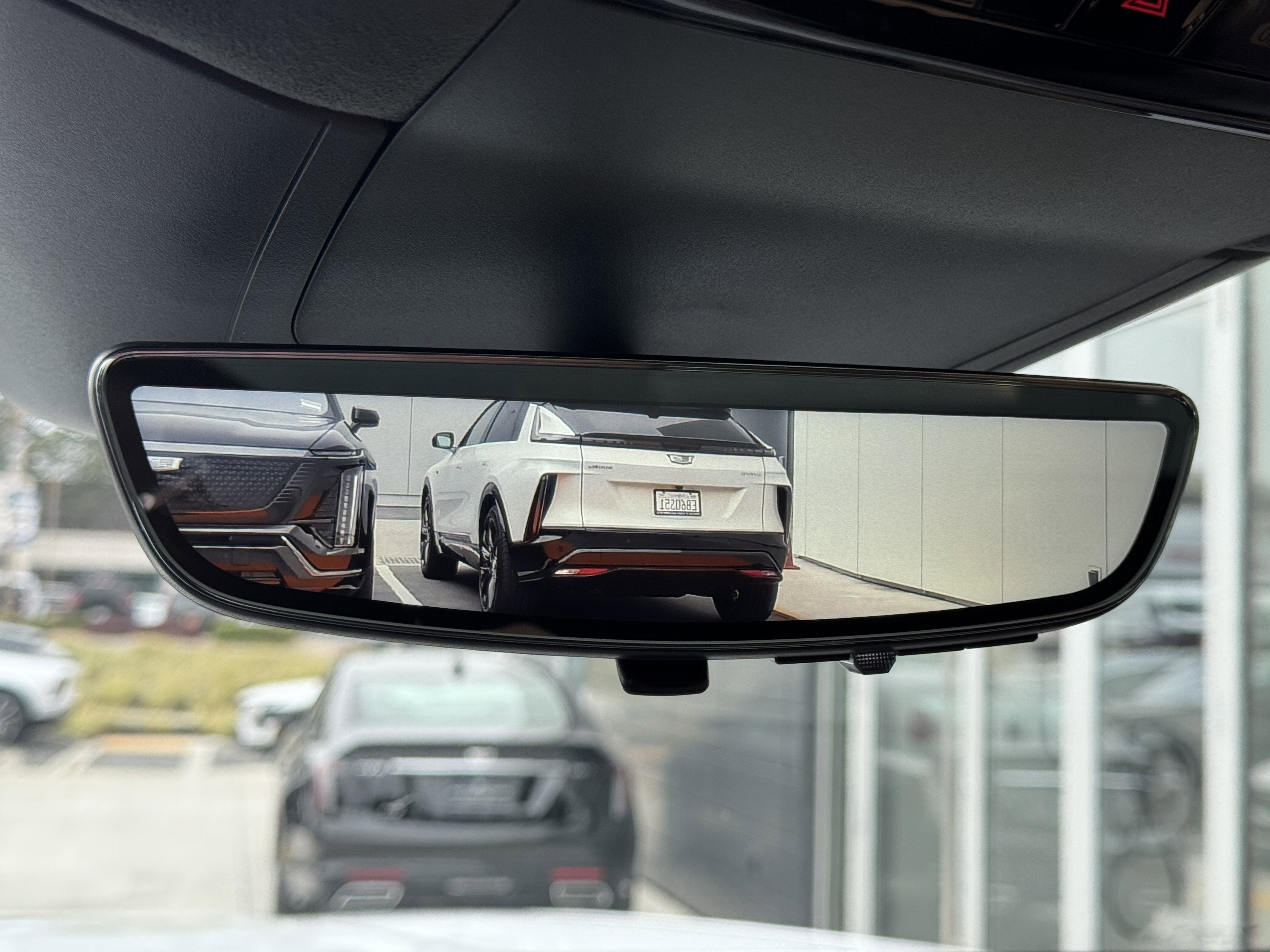 2025 Cadillac ESCALADE IQ Luxury 2