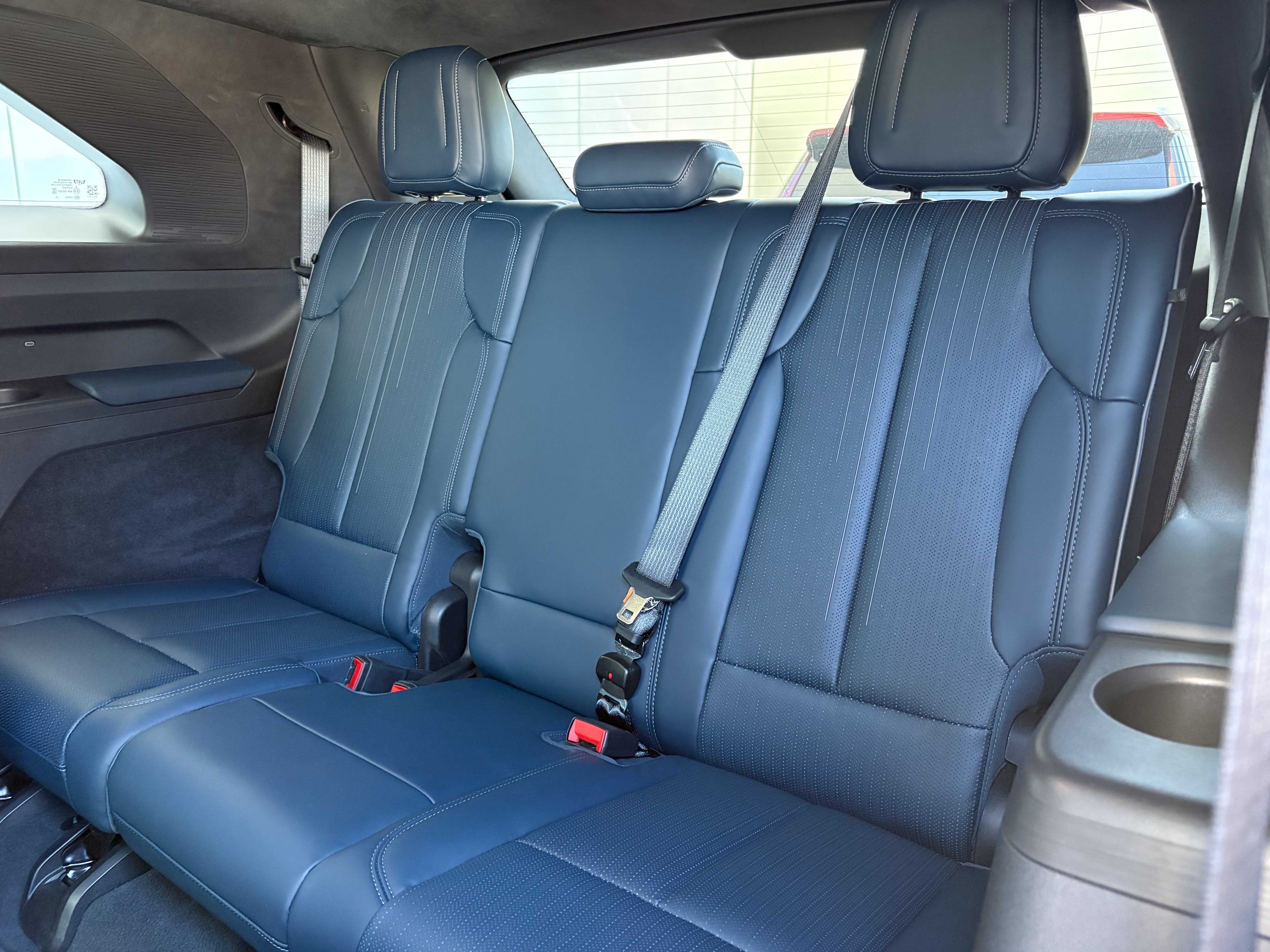 2025 Cadillac ESCALADE IQ Luxury 2