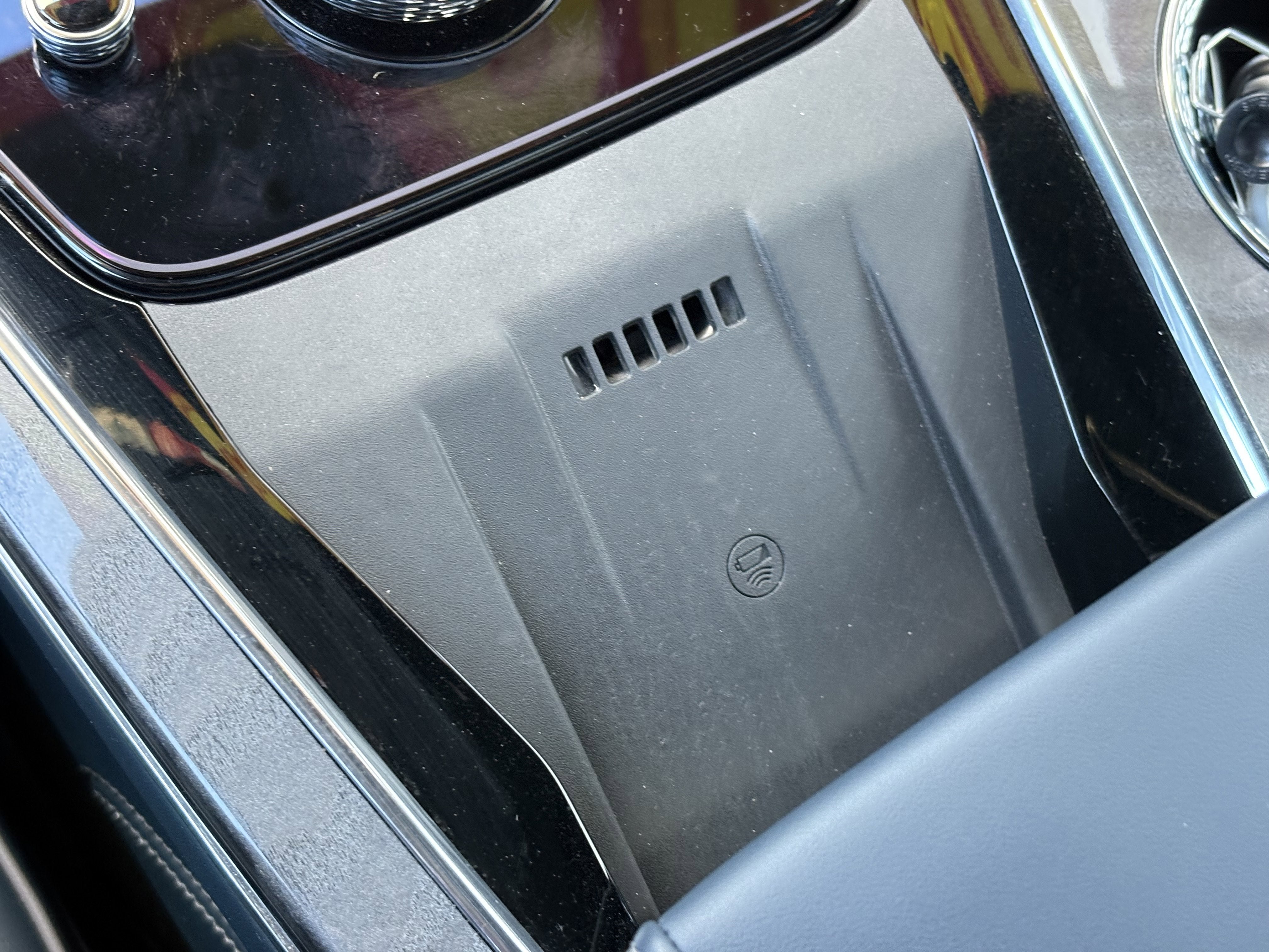 2025 Cadillac ESCALADE IQ Luxury 2