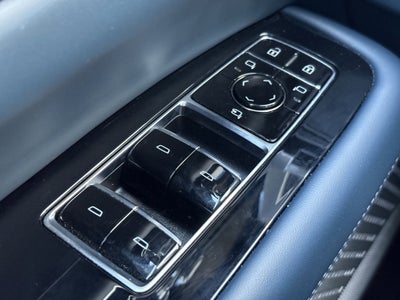 2025 Cadillac ESCALADE IQ Luxury 2