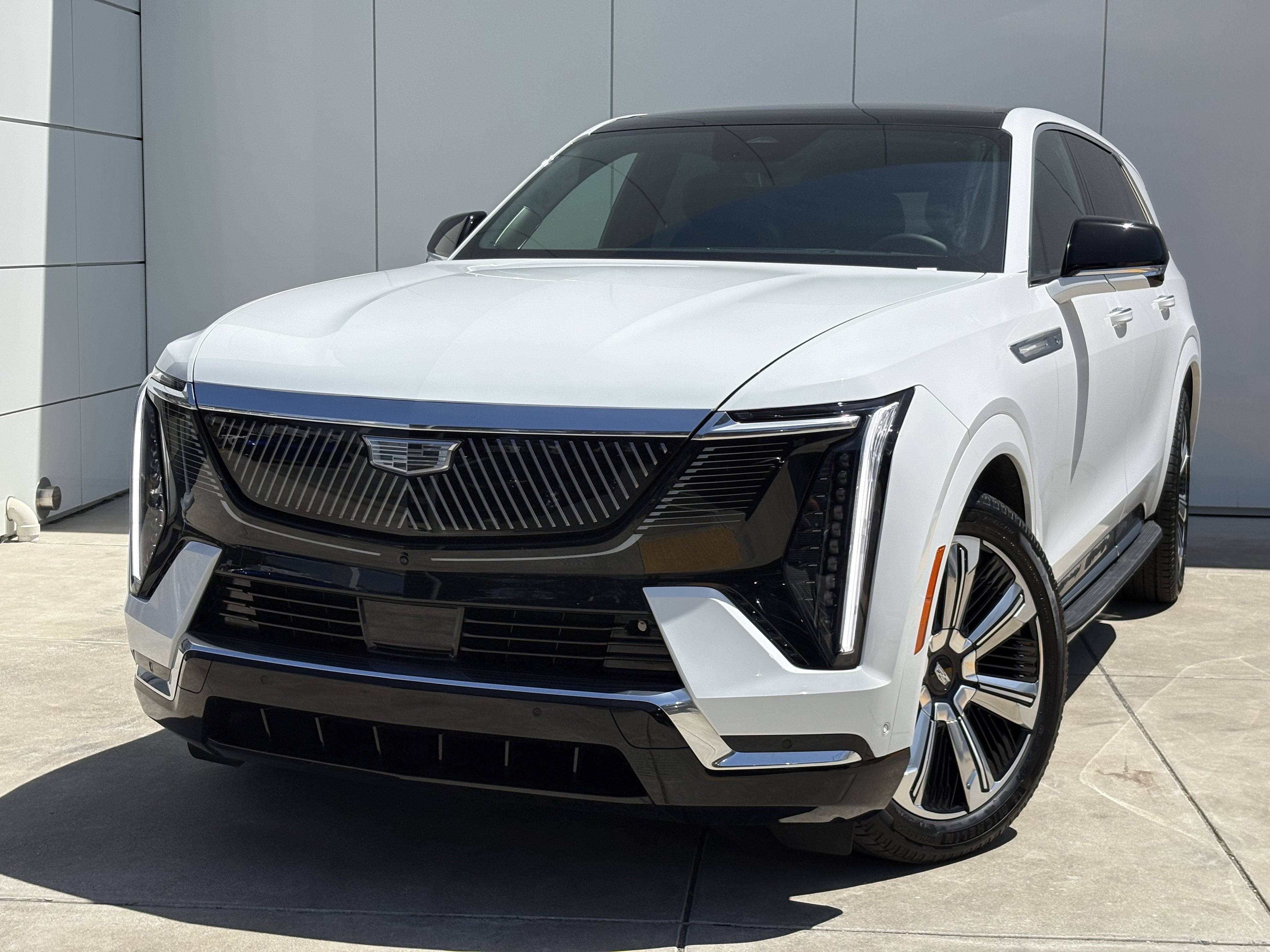 2025 Cadillac ESCALADE IQ Luxury 2
