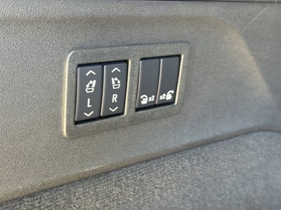 2025 Cadillac ESCALADE IQ Luxury 2