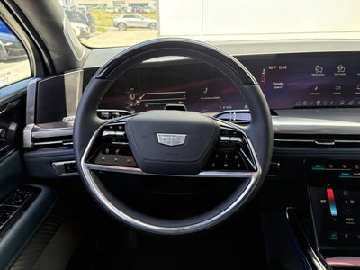 2025 Cadillac ESCALADE IQ Luxury 2