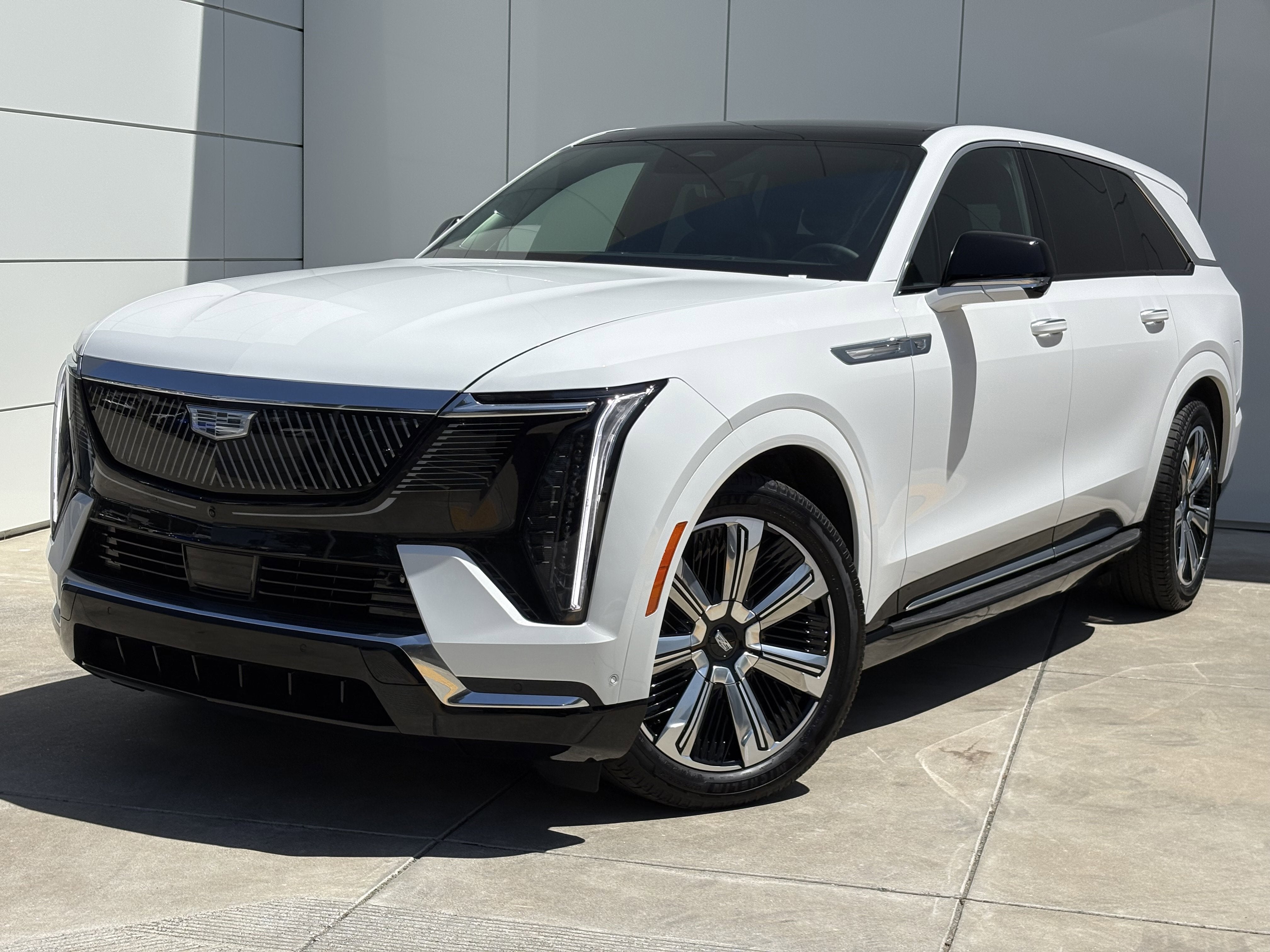 2025 Cadillac ESCALADE IQ Luxury 2