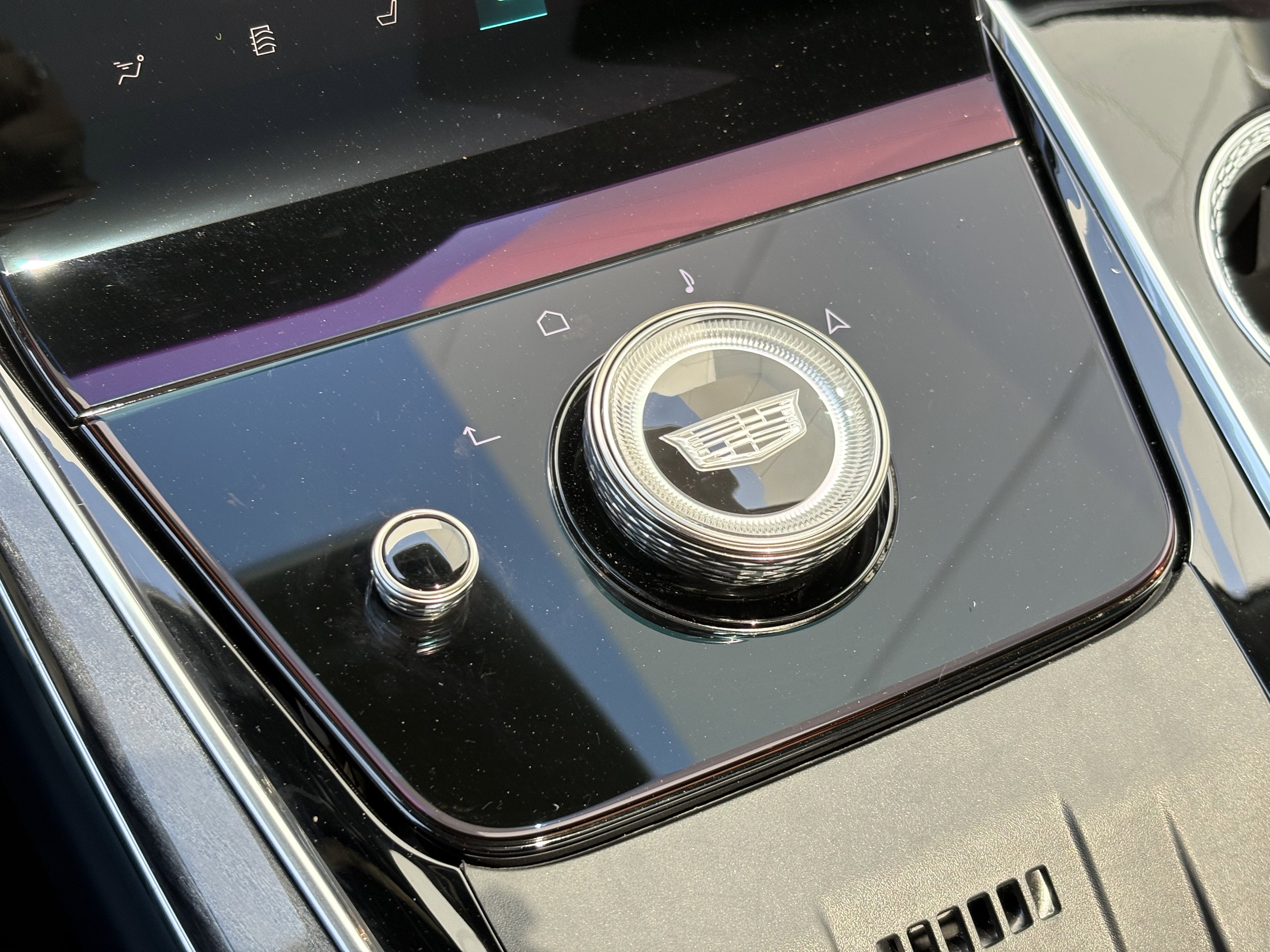 2025 Cadillac ESCALADE IQ Luxury 2