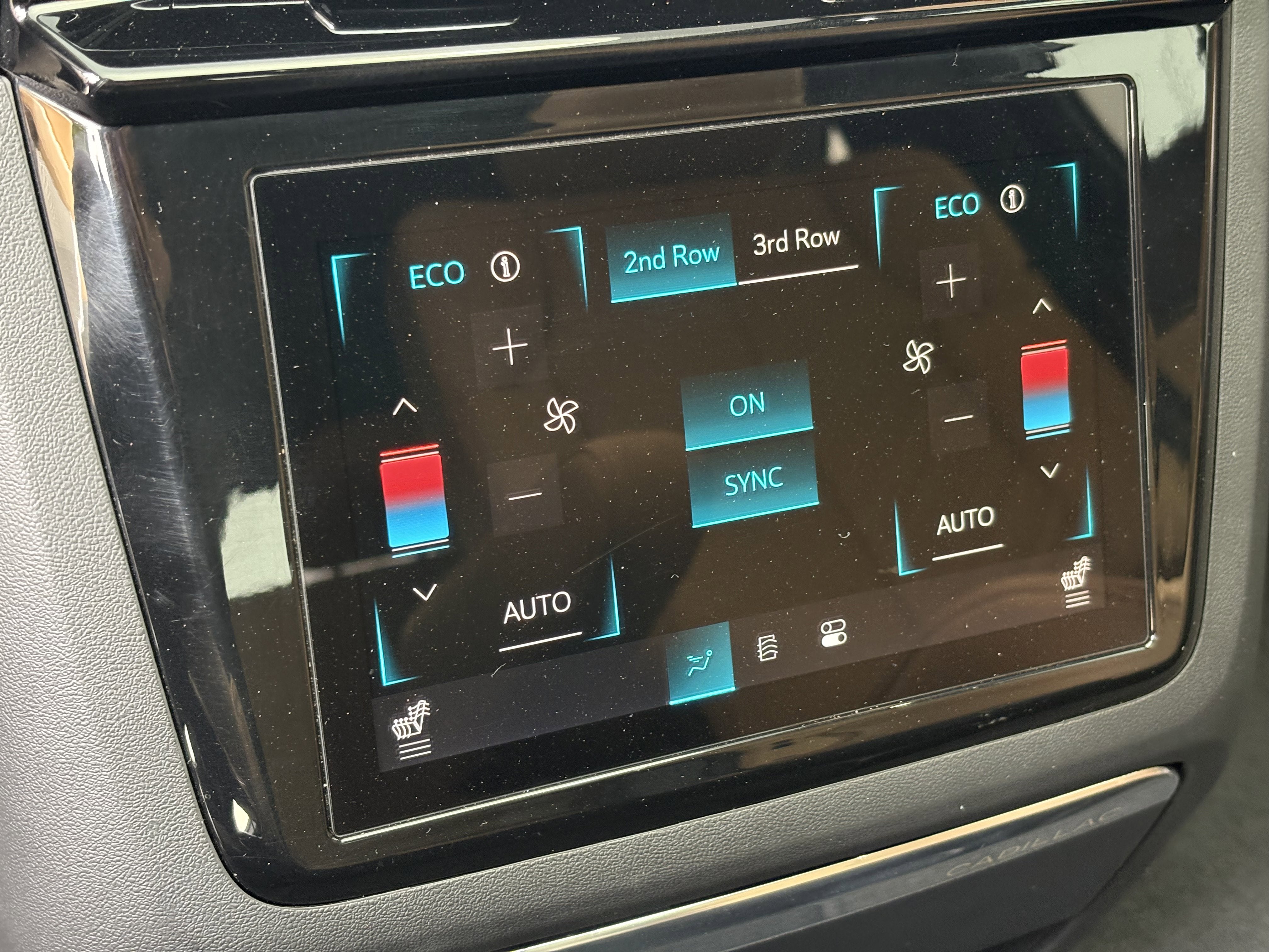 2025 Cadillac ESCALADE IQ Luxury 2