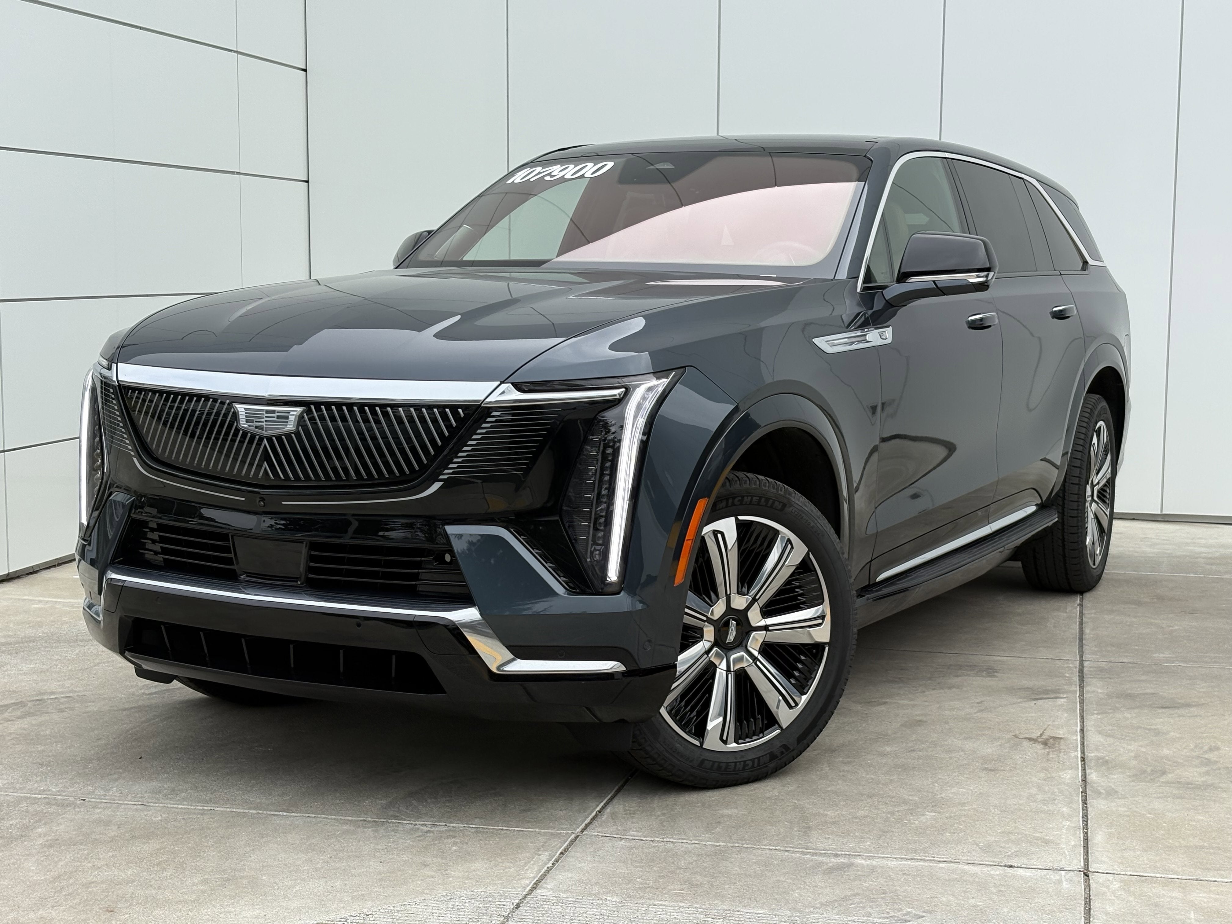 2025 Cadillac ESCALADE IQ Luxury 2