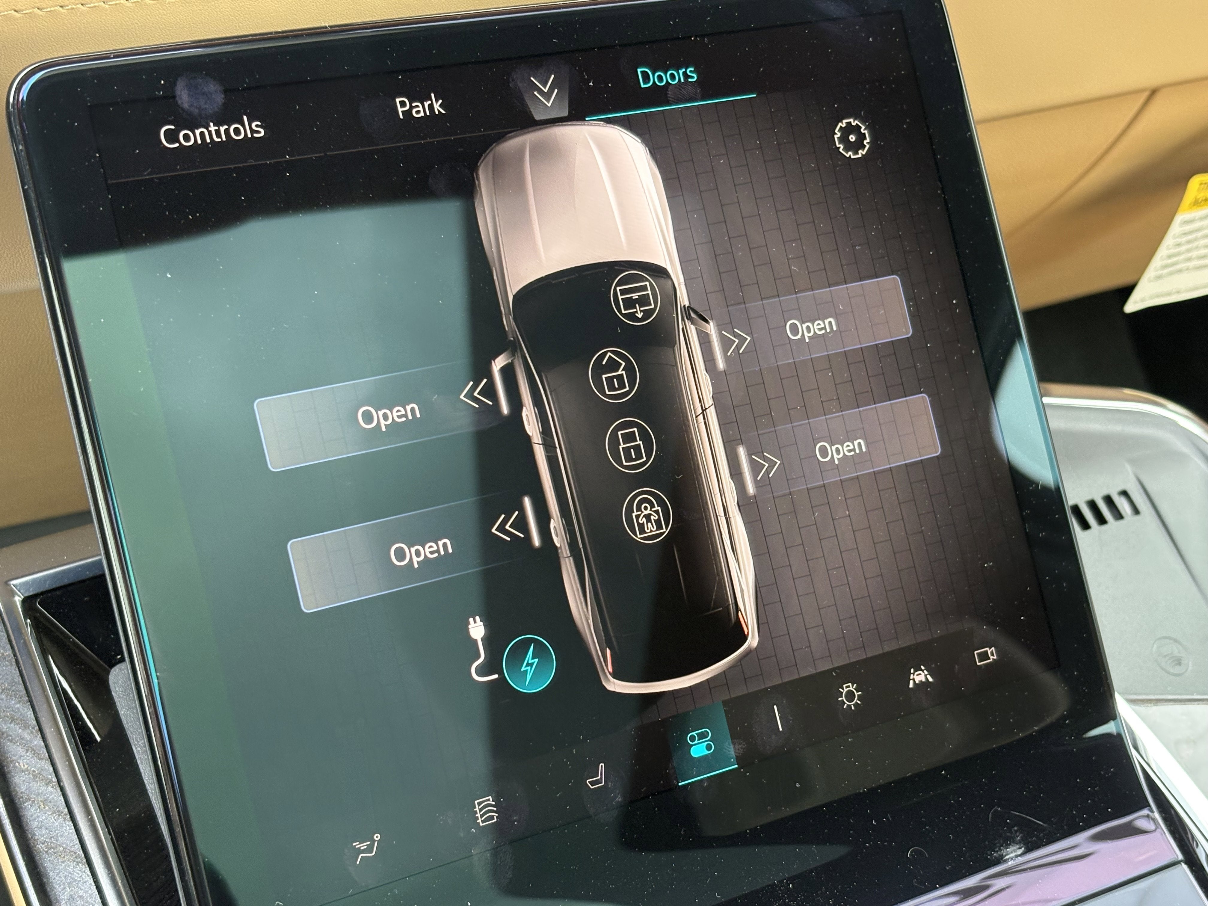 2025 Cadillac ESCALADE IQ Luxury 2