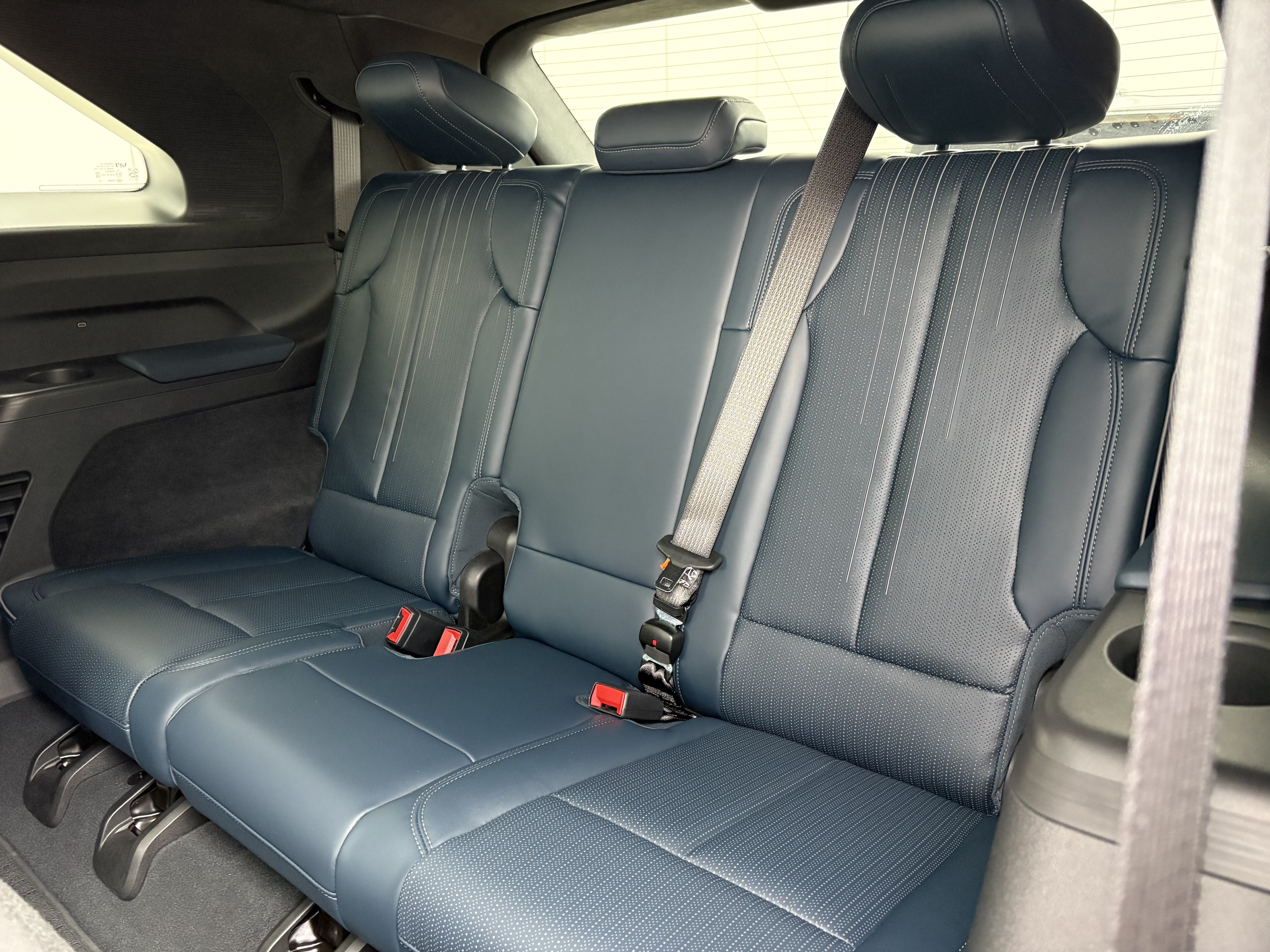 2025 Cadillac ESCALADE IQ Luxury 2