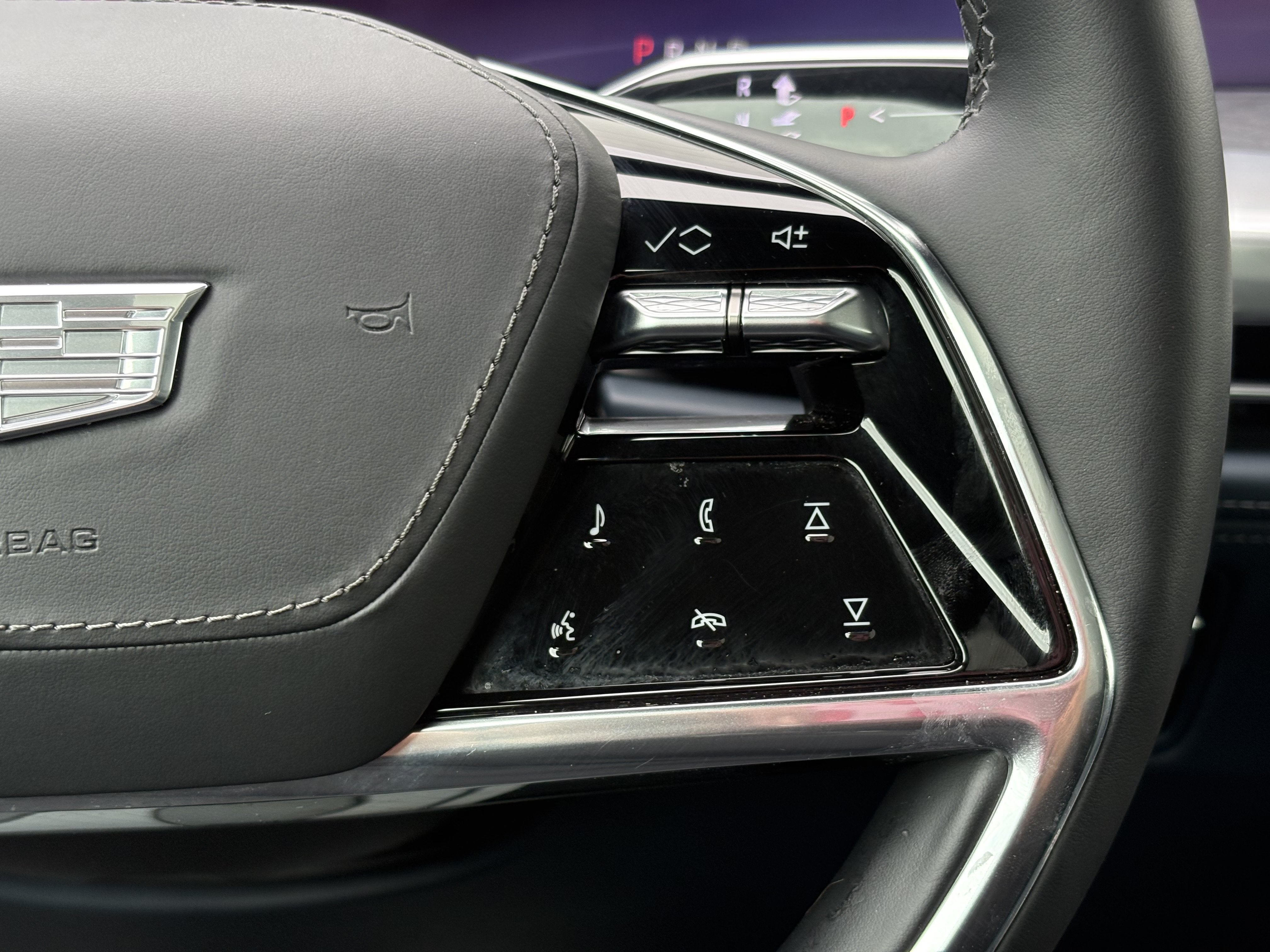 2025 Cadillac ESCALADE IQ Luxury 2