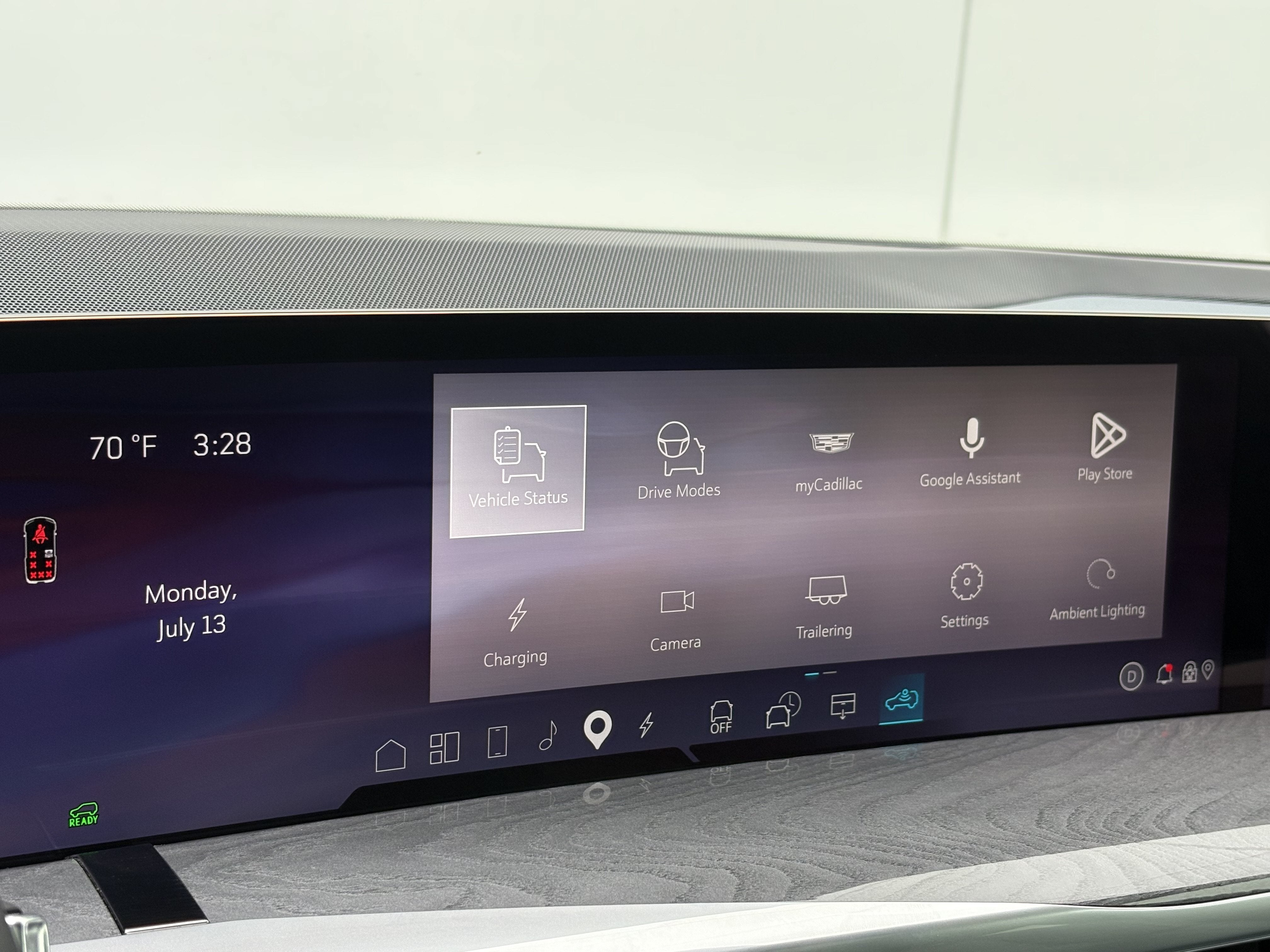 2025 Cadillac ESCALADE IQ Luxury 2