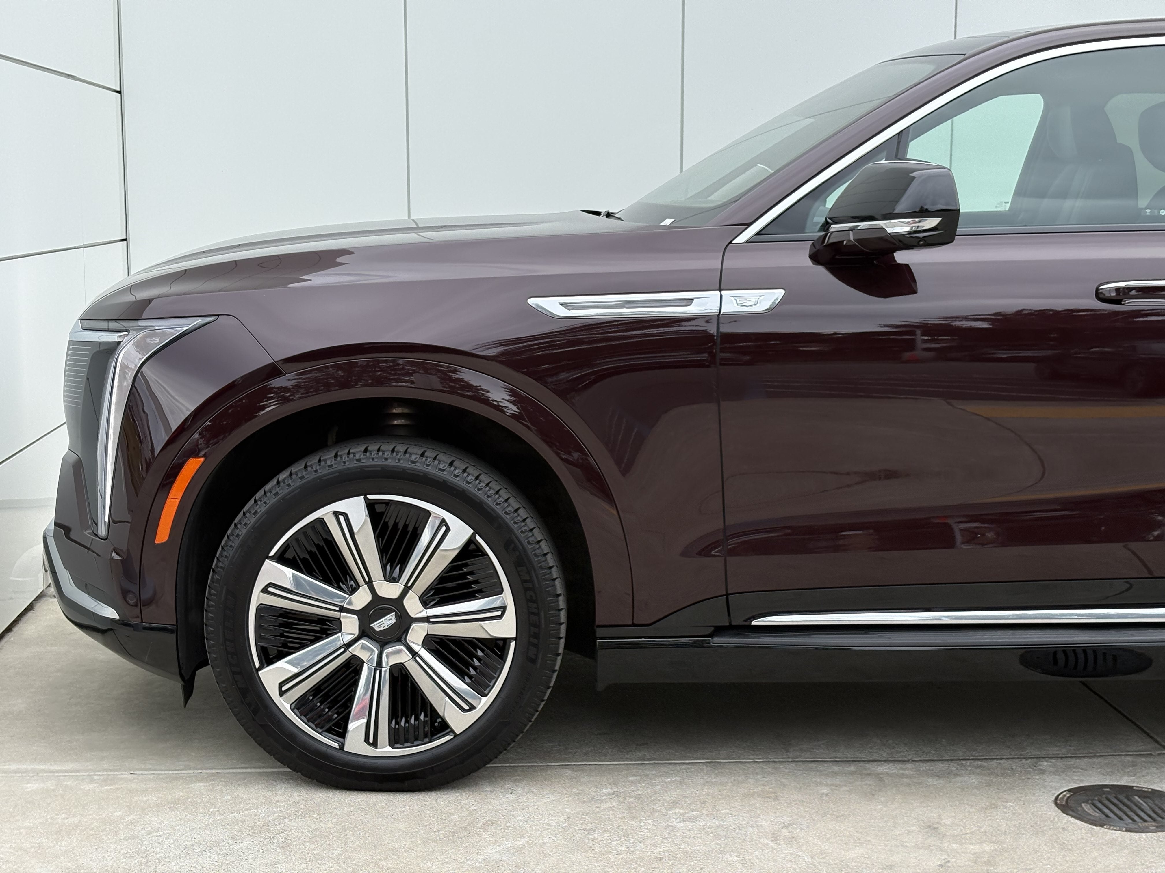 2025 Cadillac ESCALADE IQ Luxury 2