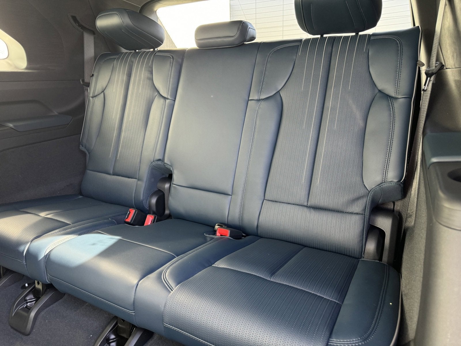 2025 Cadillac ESCALADE IQ Luxury 2