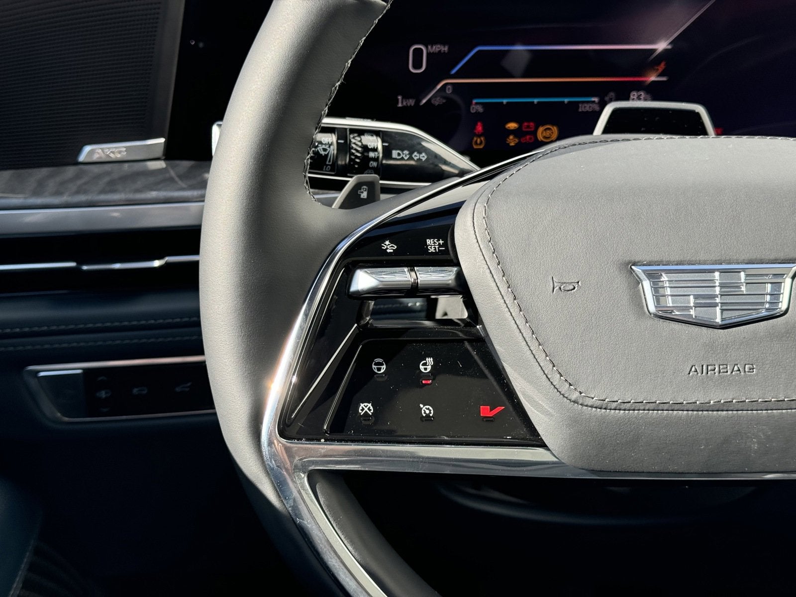 2025 Cadillac ESCALADE IQ Luxury 2