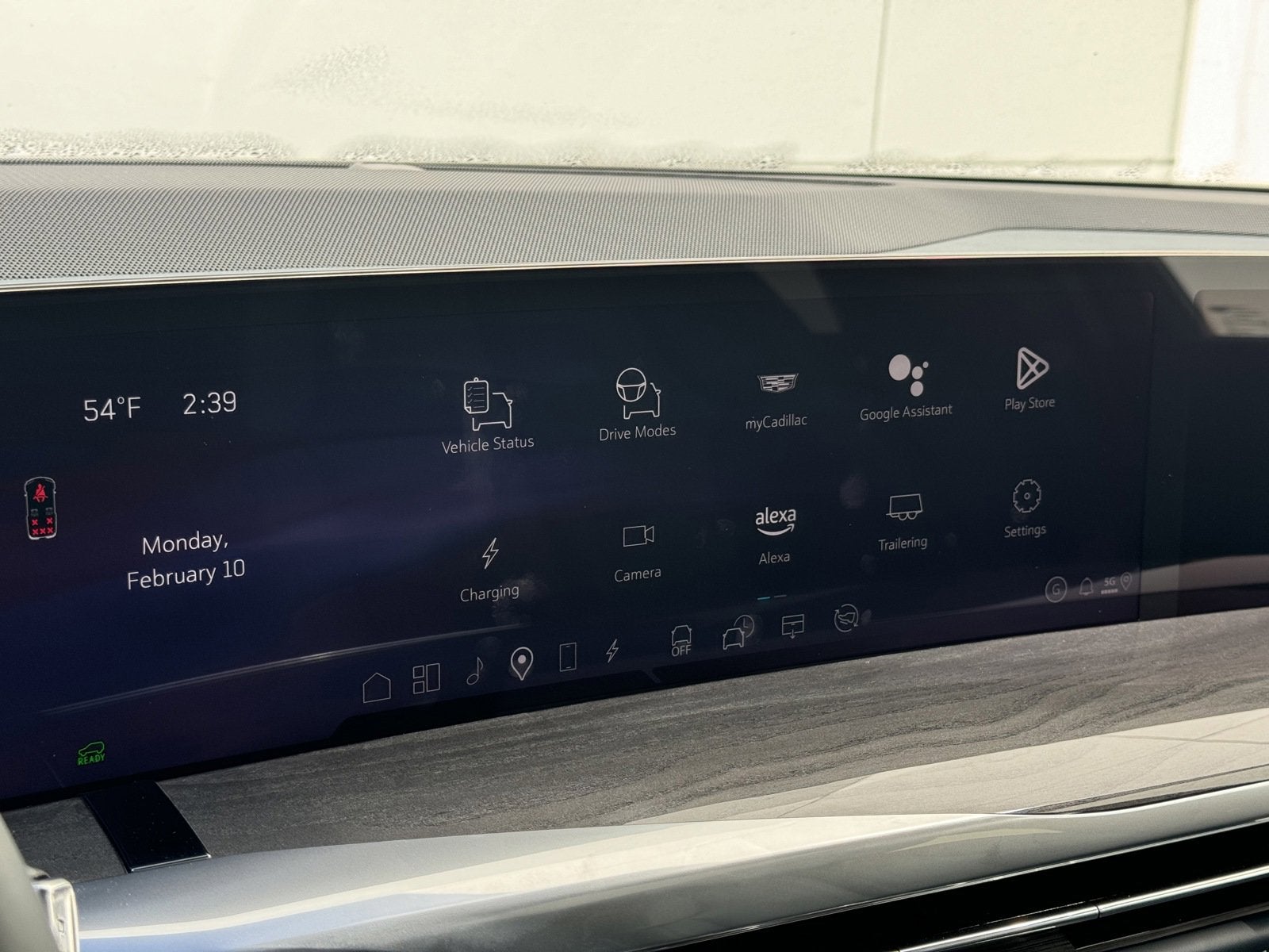 2025 Cadillac ESCALADE IQ Luxury 2