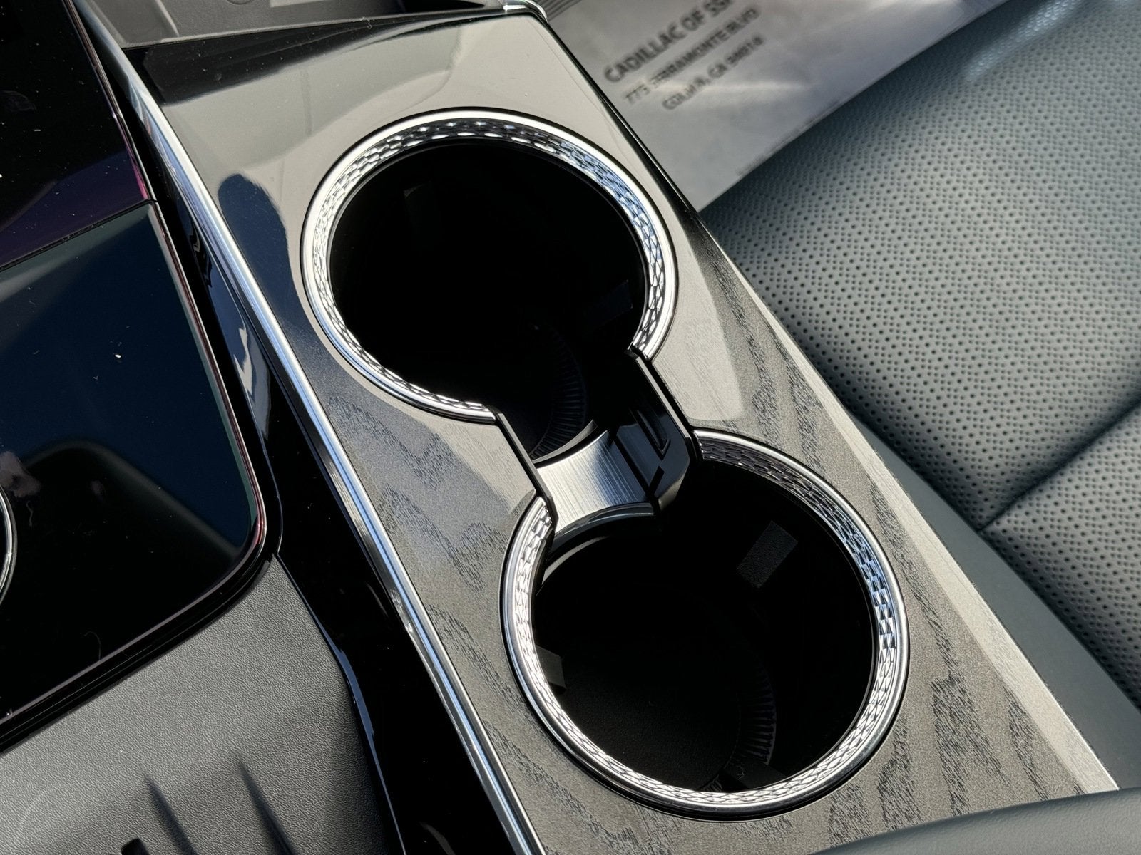 2025 Cadillac ESCALADE IQ Luxury 2