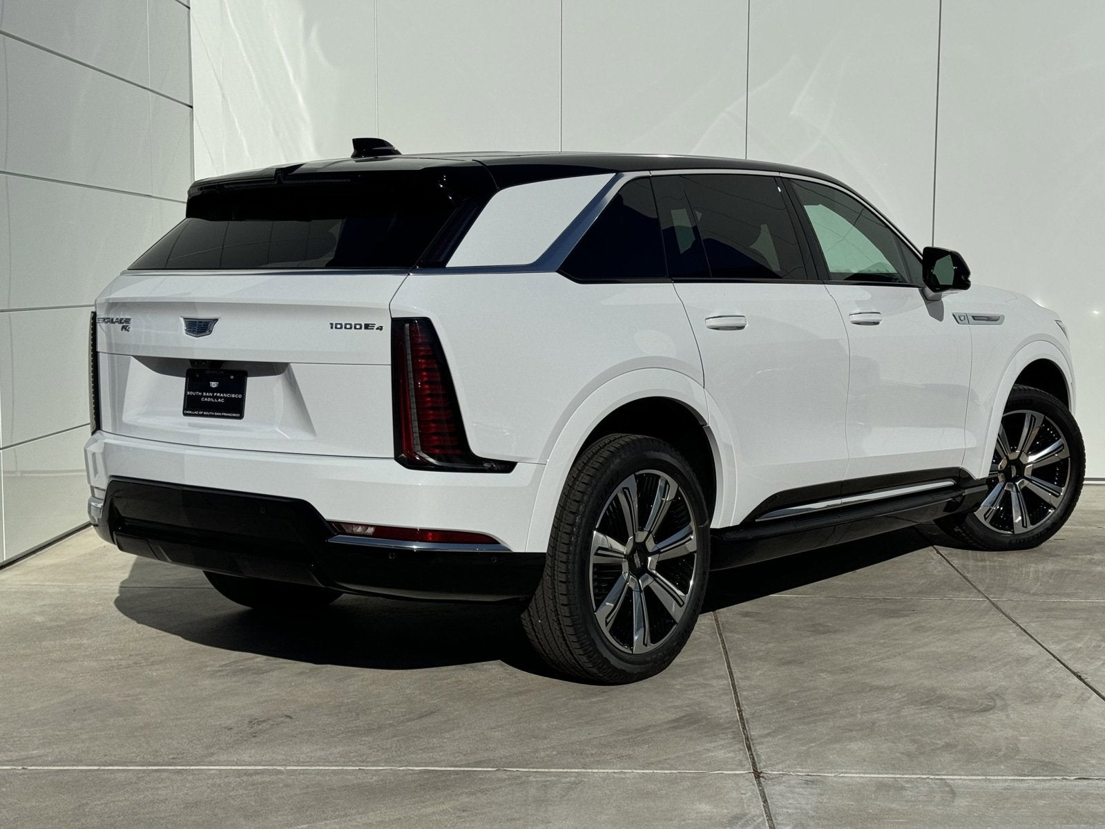 2025 Cadillac ESCALADE IQ Luxury 2