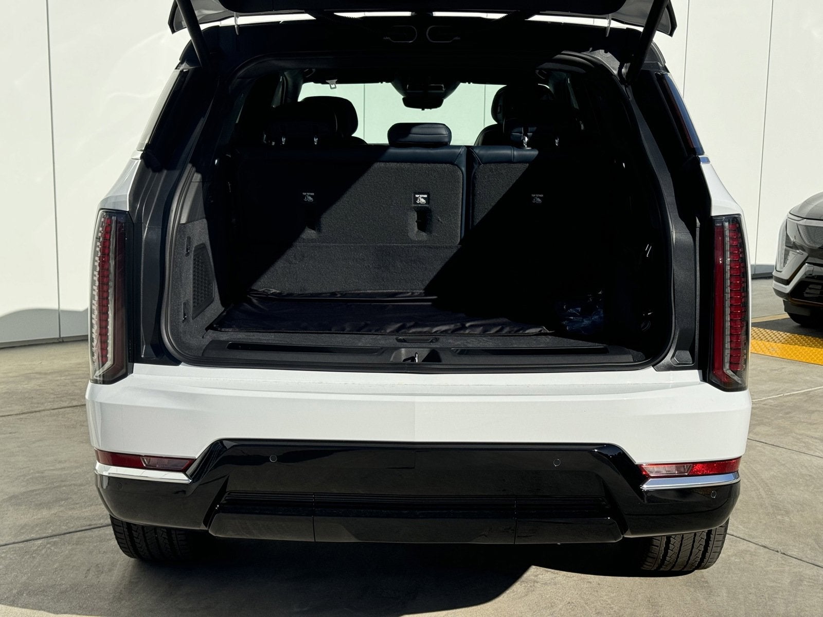 2025 Cadillac ESCALADE IQ Luxury 2