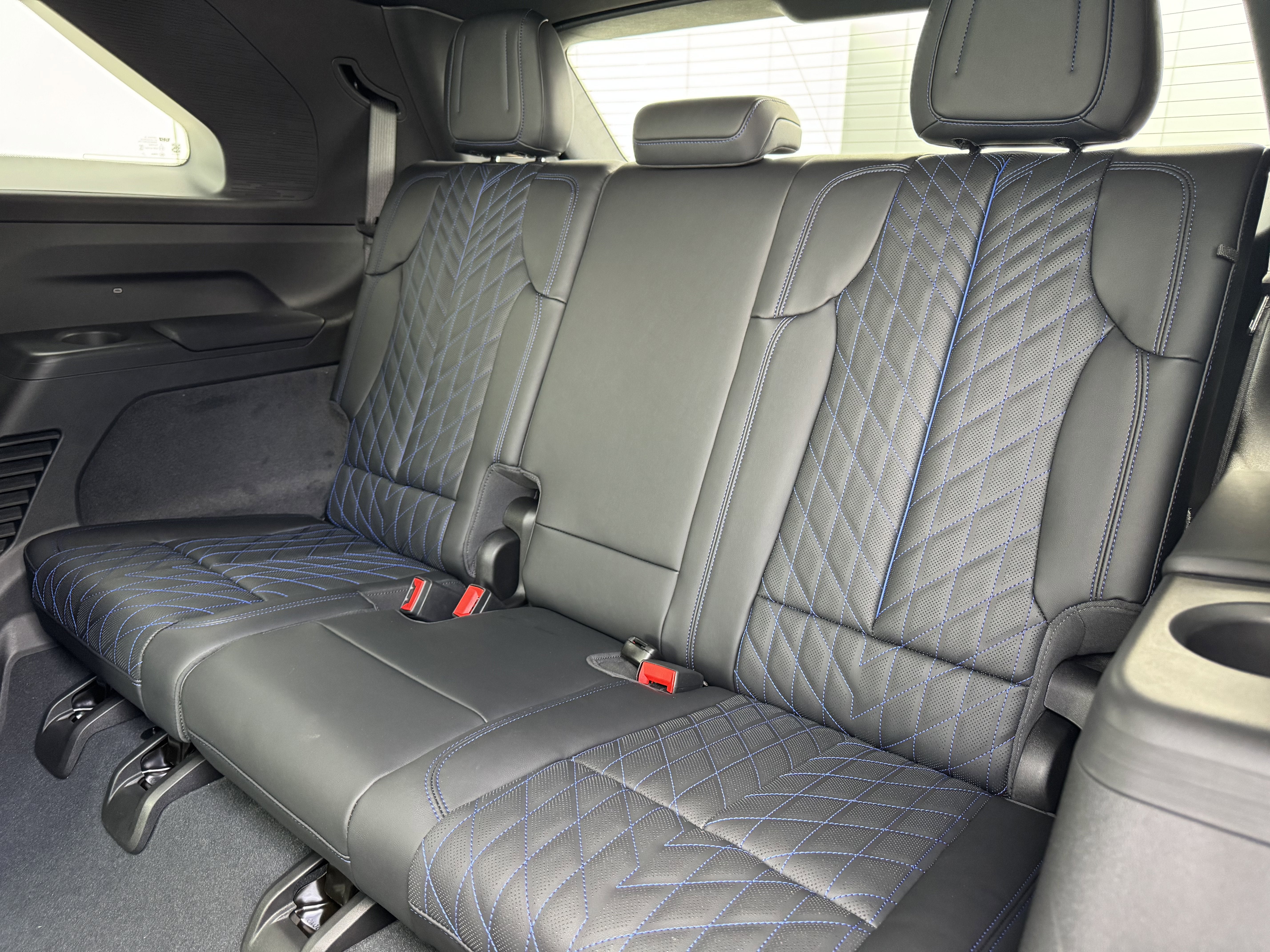 2025 Cadillac ESCALADE IQ Sport 1