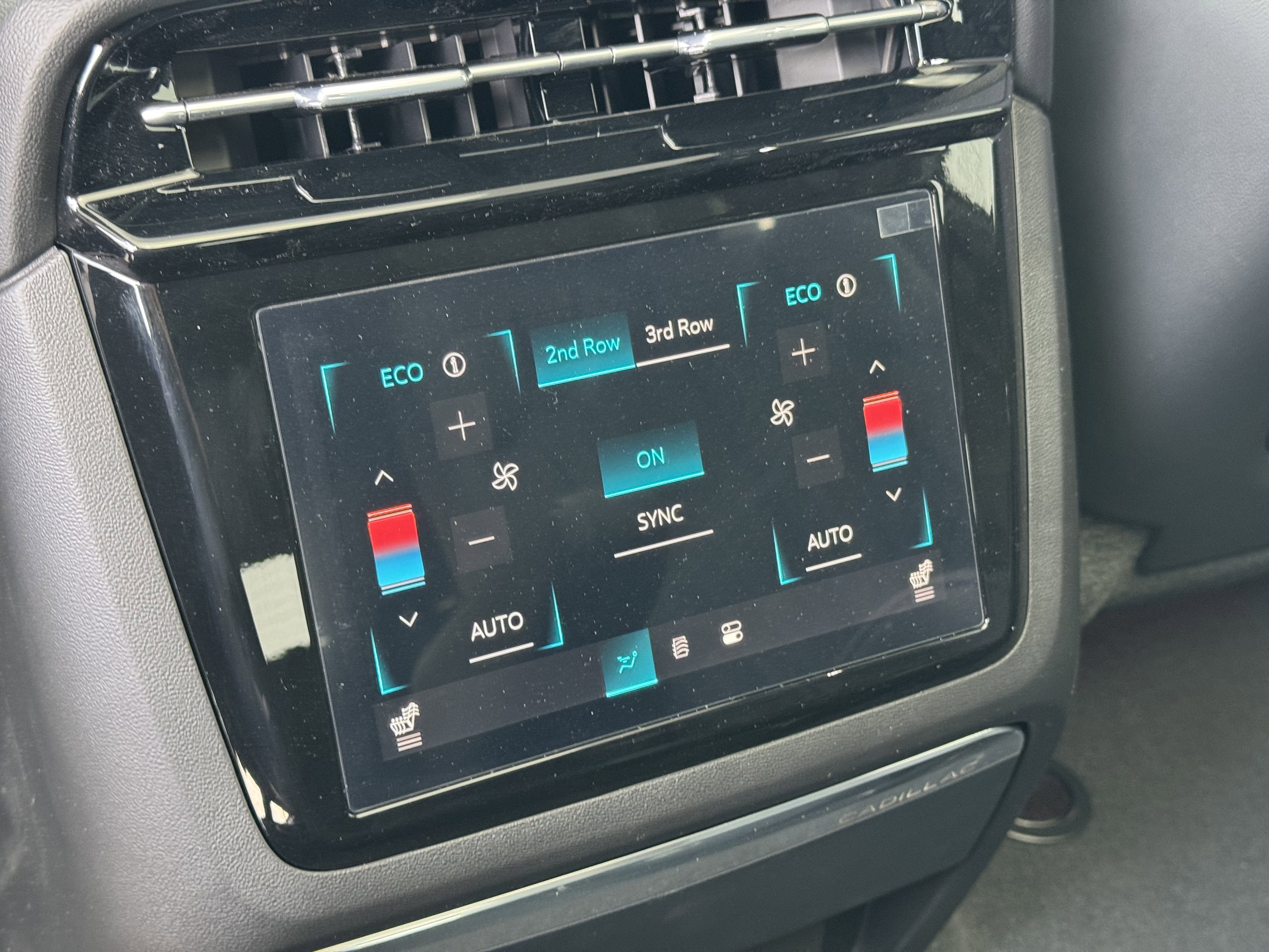 2025 Cadillac ESCALADE IQ Sport 1