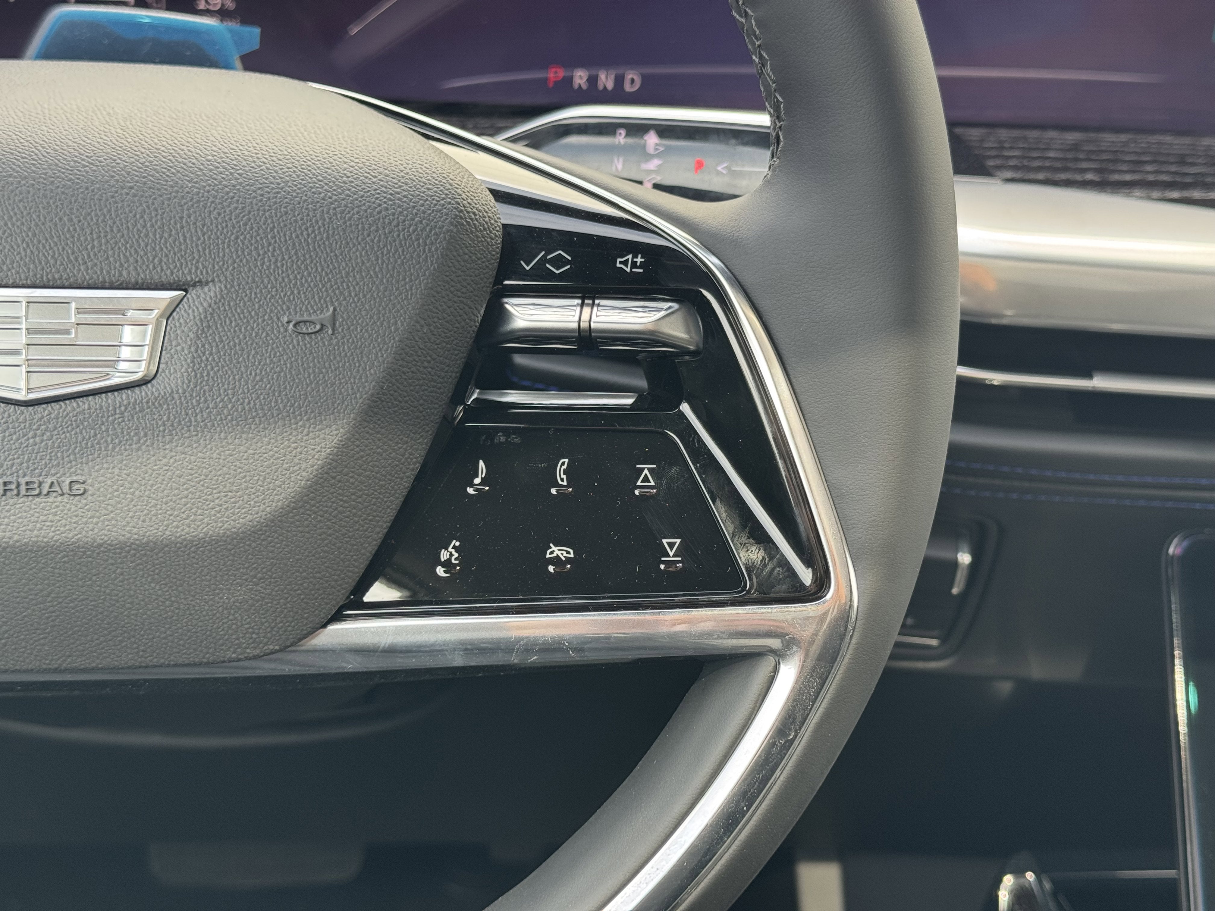 2025 Cadillac ESCALADE IQ Sport 1