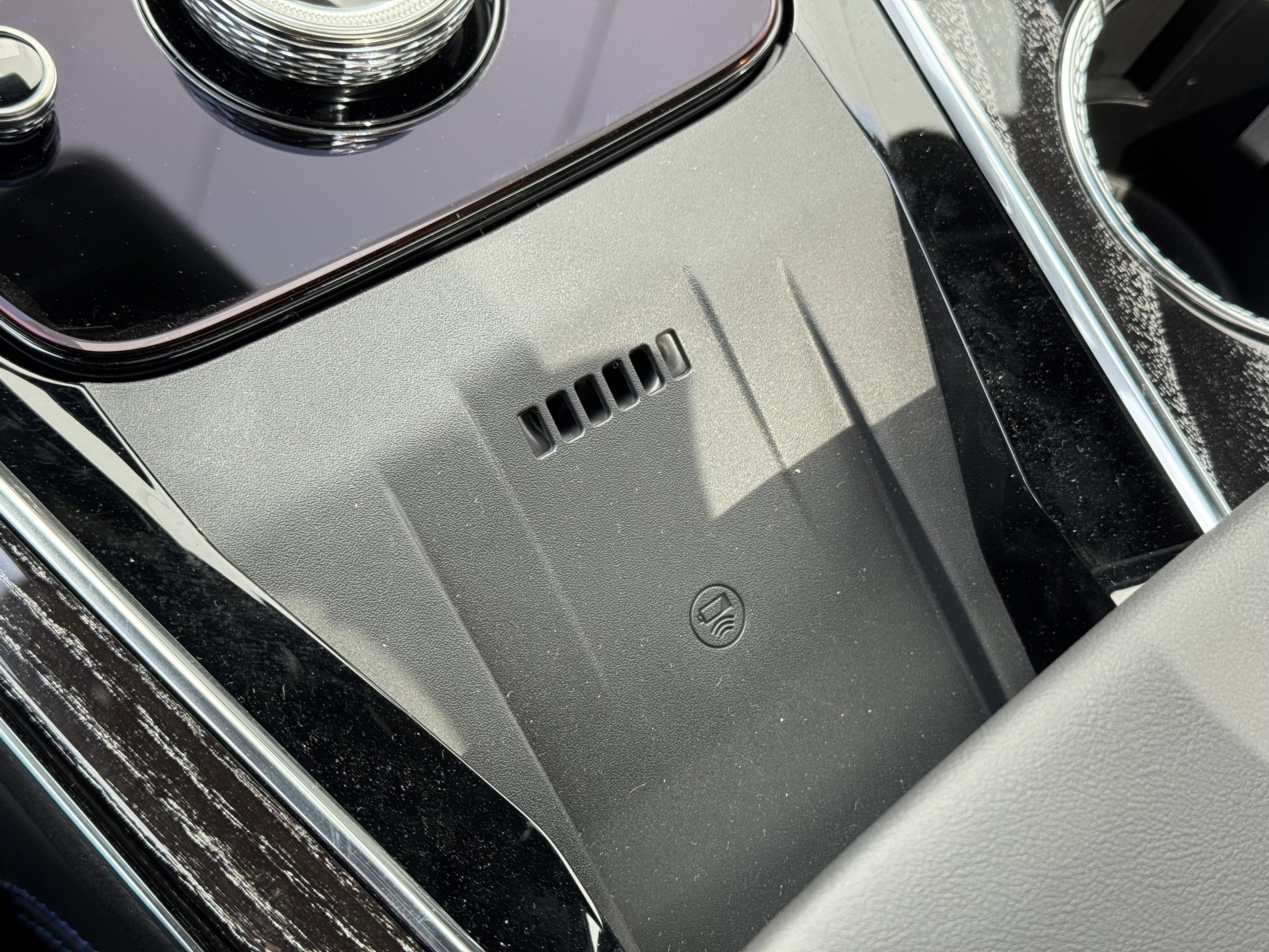 2025 Cadillac ESCALADE IQ Sport 1