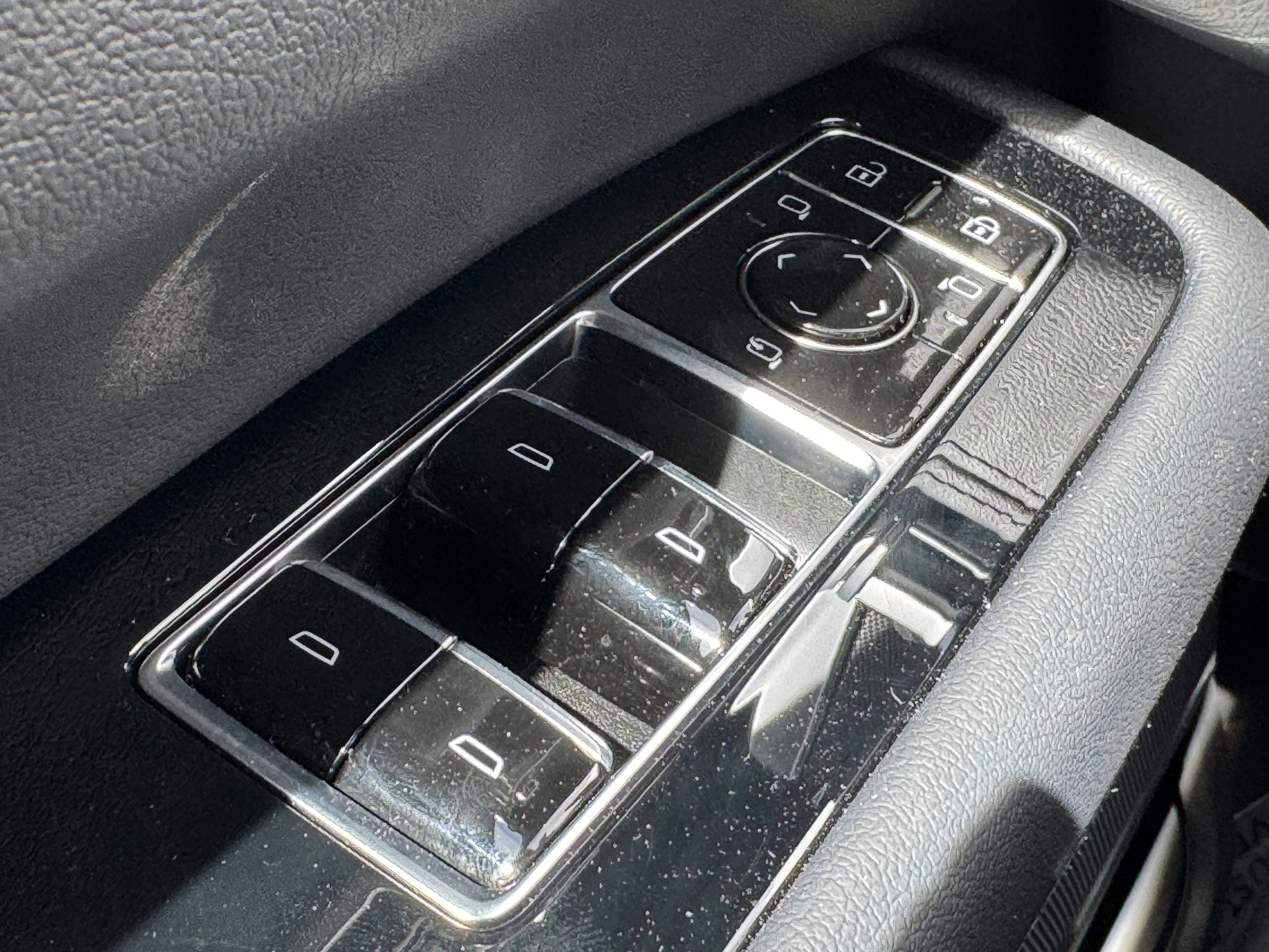 2025 Cadillac ESCALADE IQ Sport 1