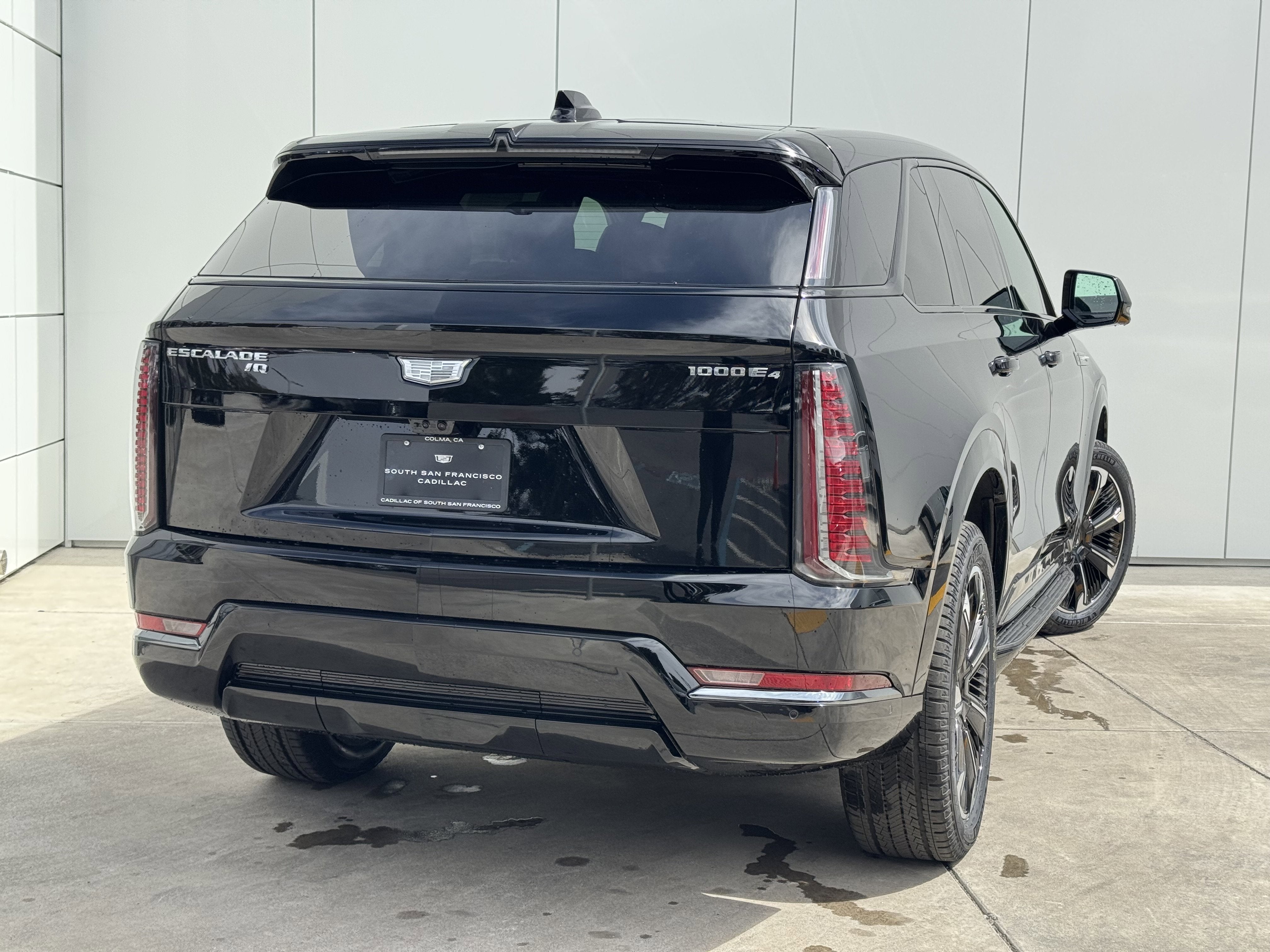 2025 Cadillac ESCALADE IQ Sport 1