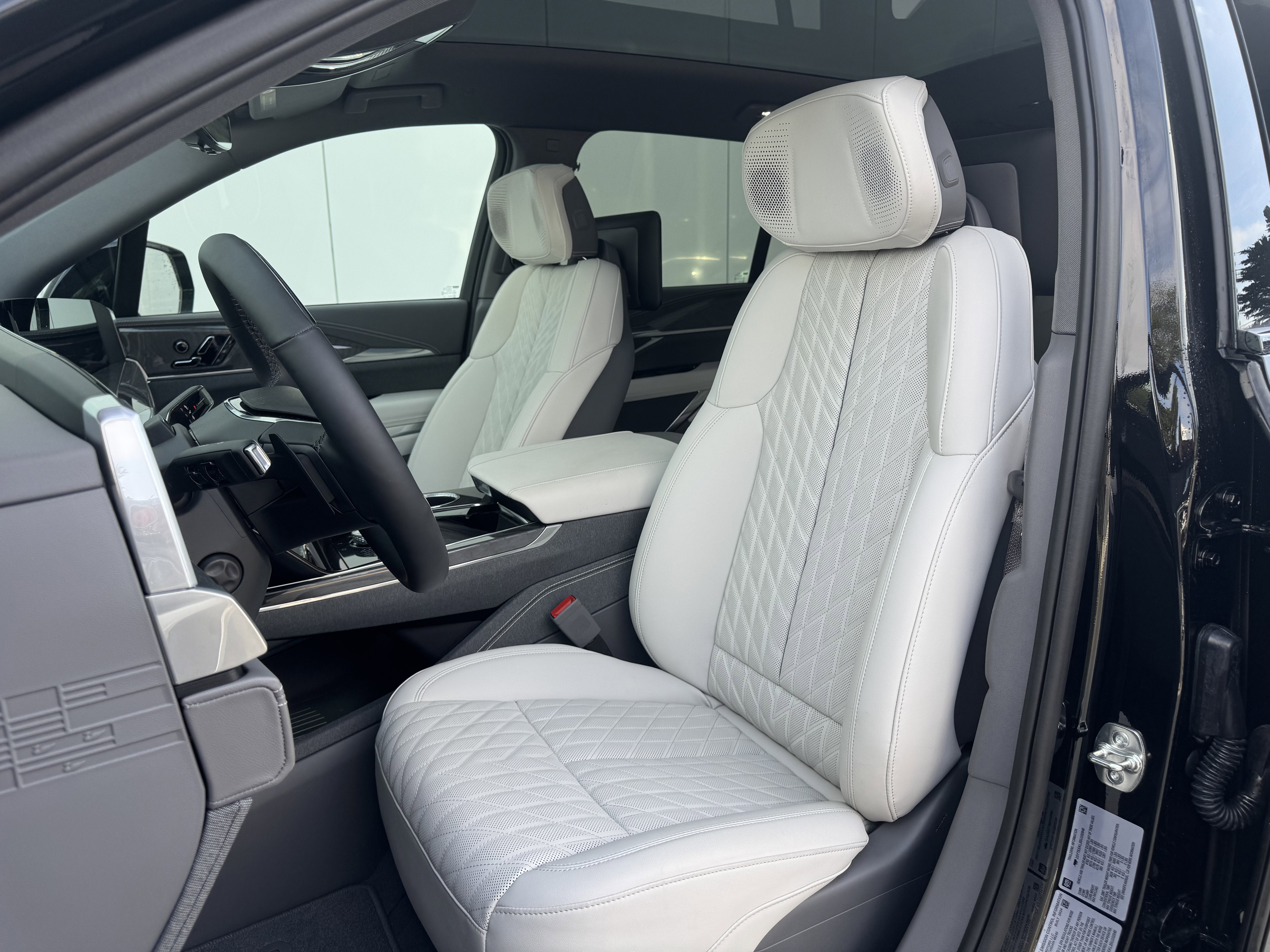 2025 Cadillac ESCALADE IQ Sport 1