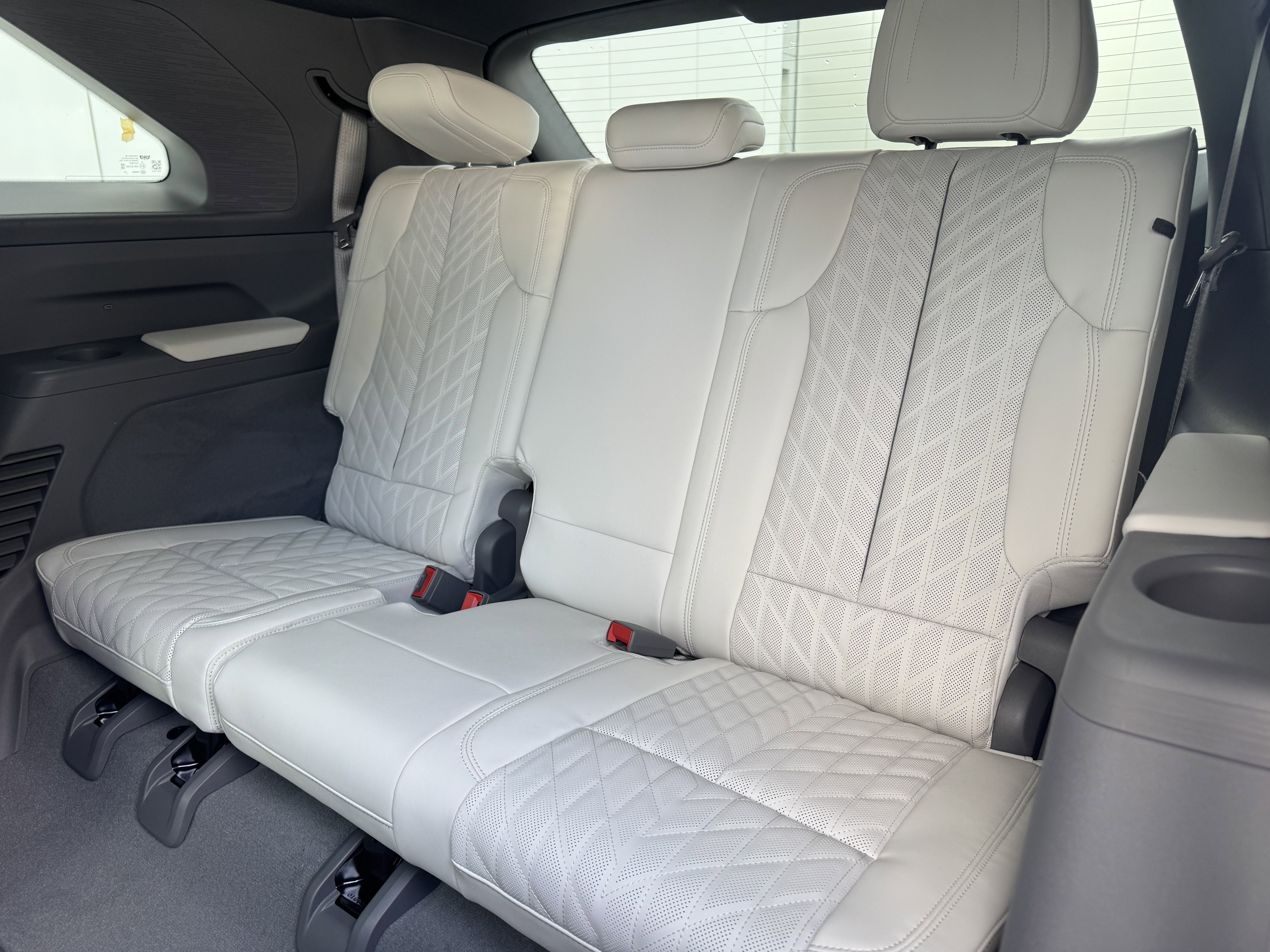 2025 Cadillac ESCALADE IQ Sport 1