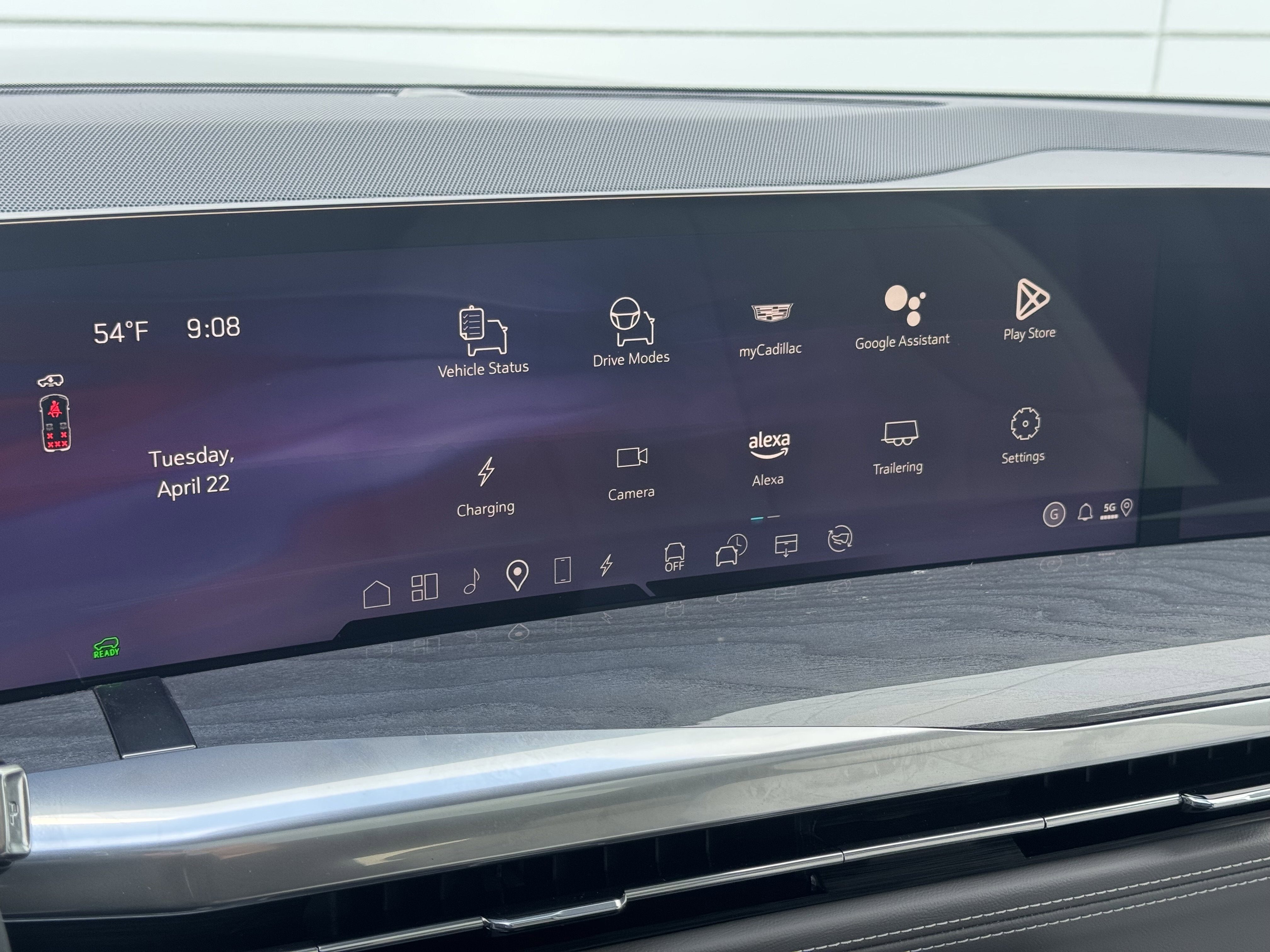 2025 Cadillac ESCALADE IQ Sport 1