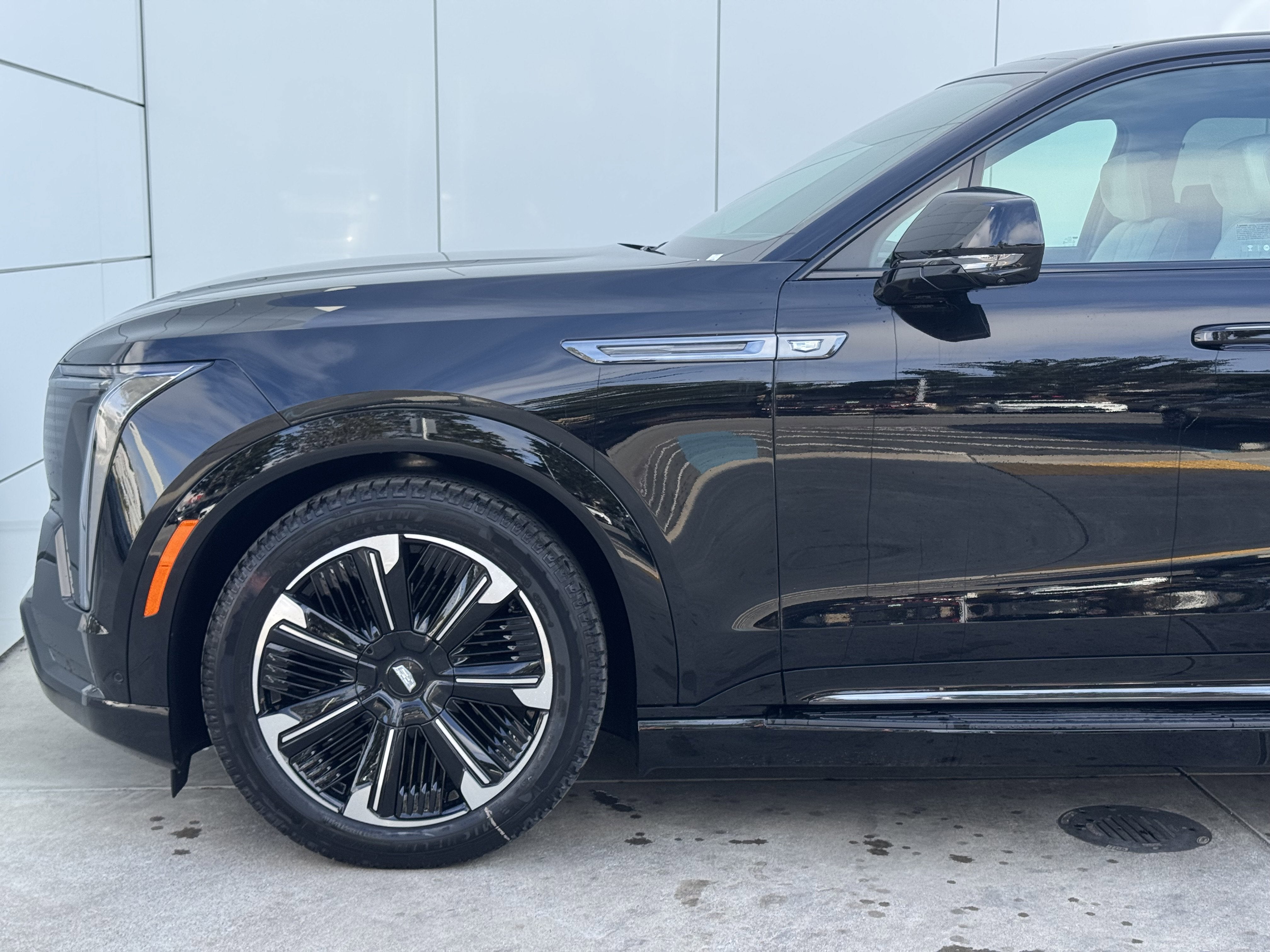 2025 Cadillac ESCALADE IQ Sport 1