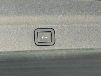 2025 Cadillac ESCALADE IQ Sport 1