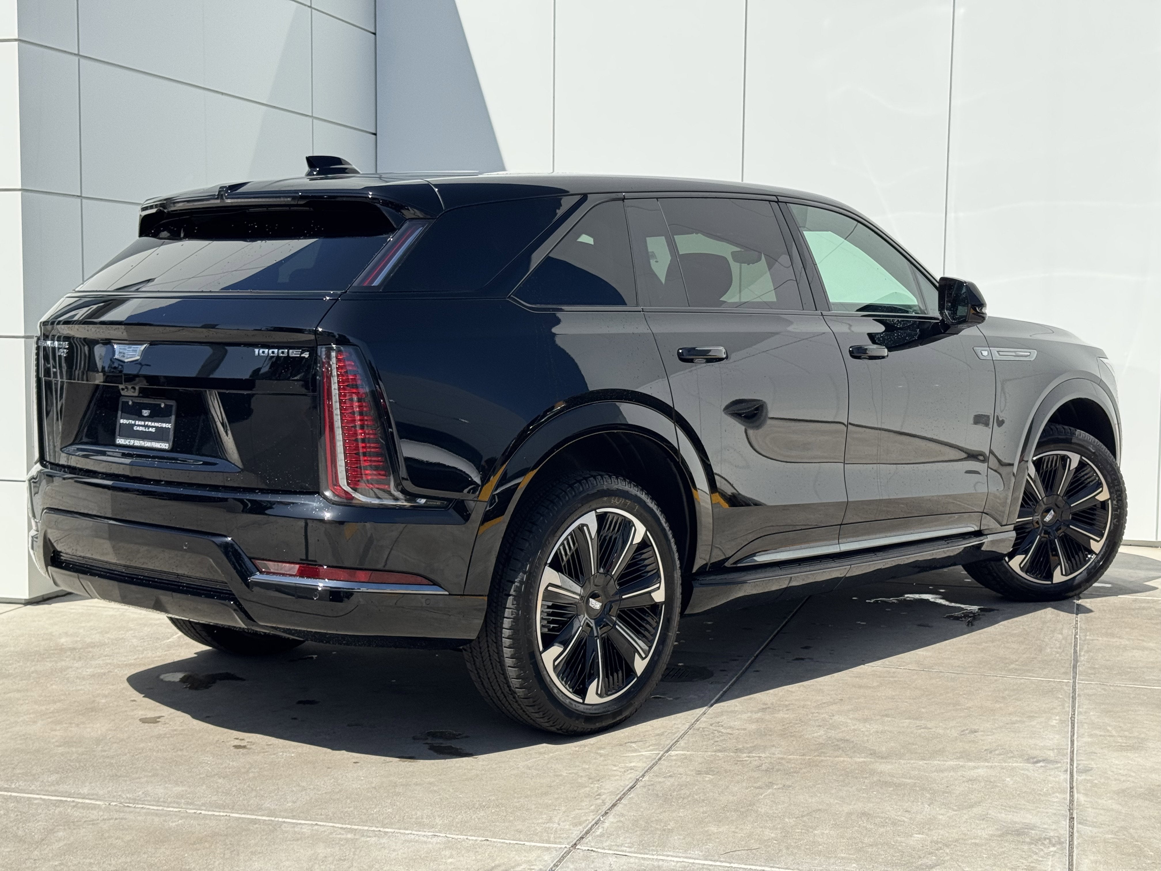 2025 Cadillac ESCALADE IQ Sport 1