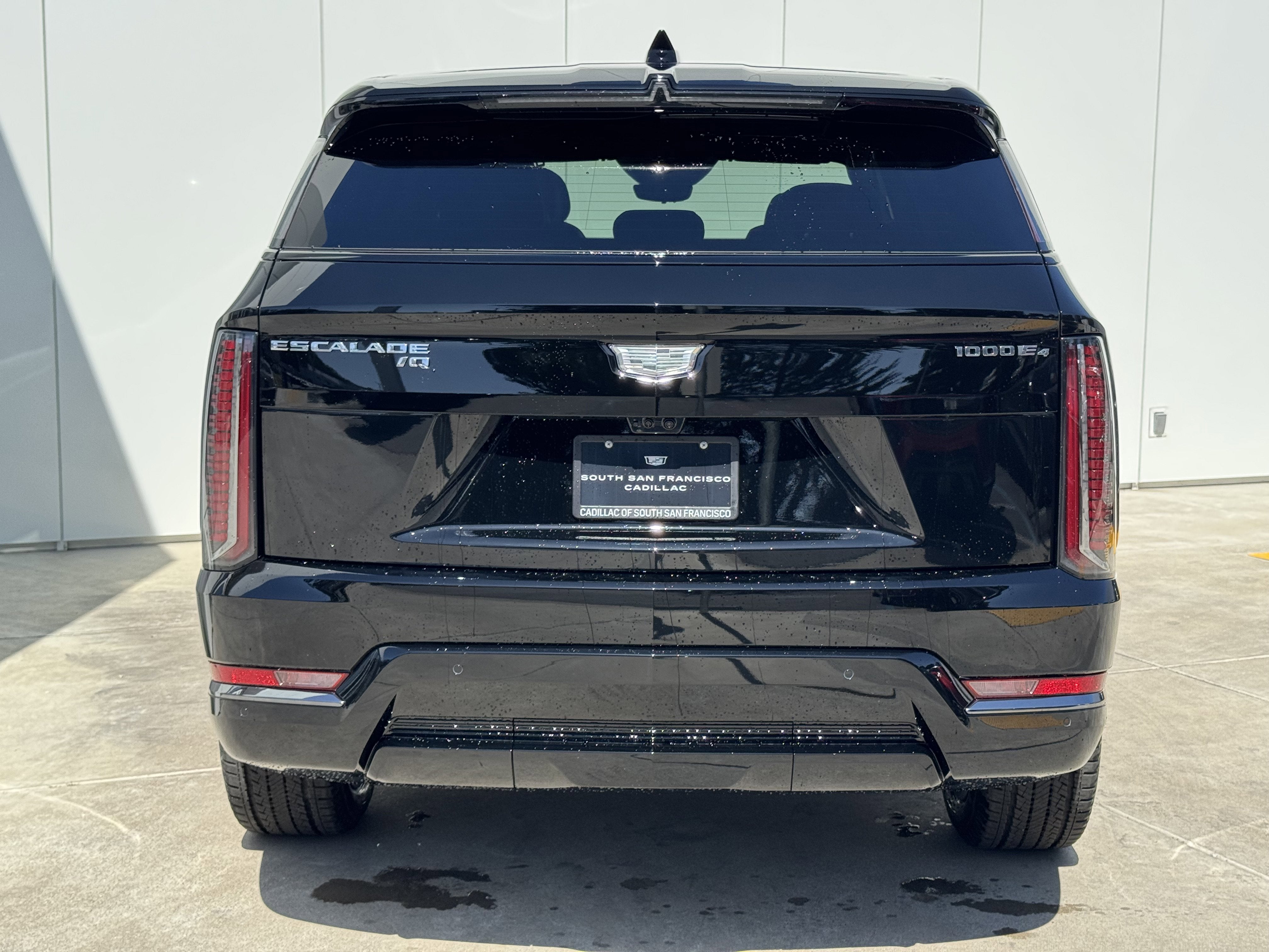 2025 Cadillac ESCALADE IQ Sport 1