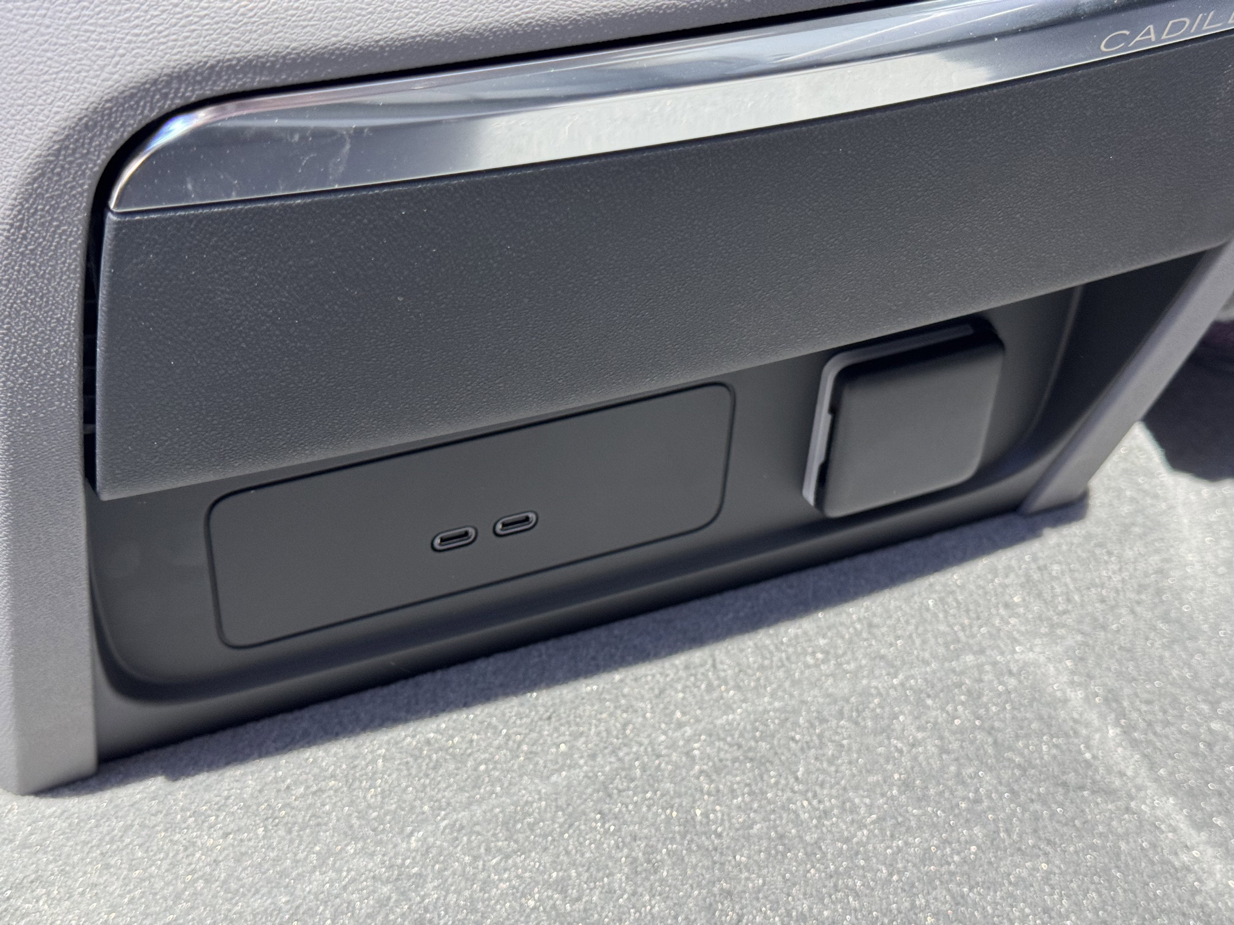 2026 Cadillac ESCALADE IQ Sport