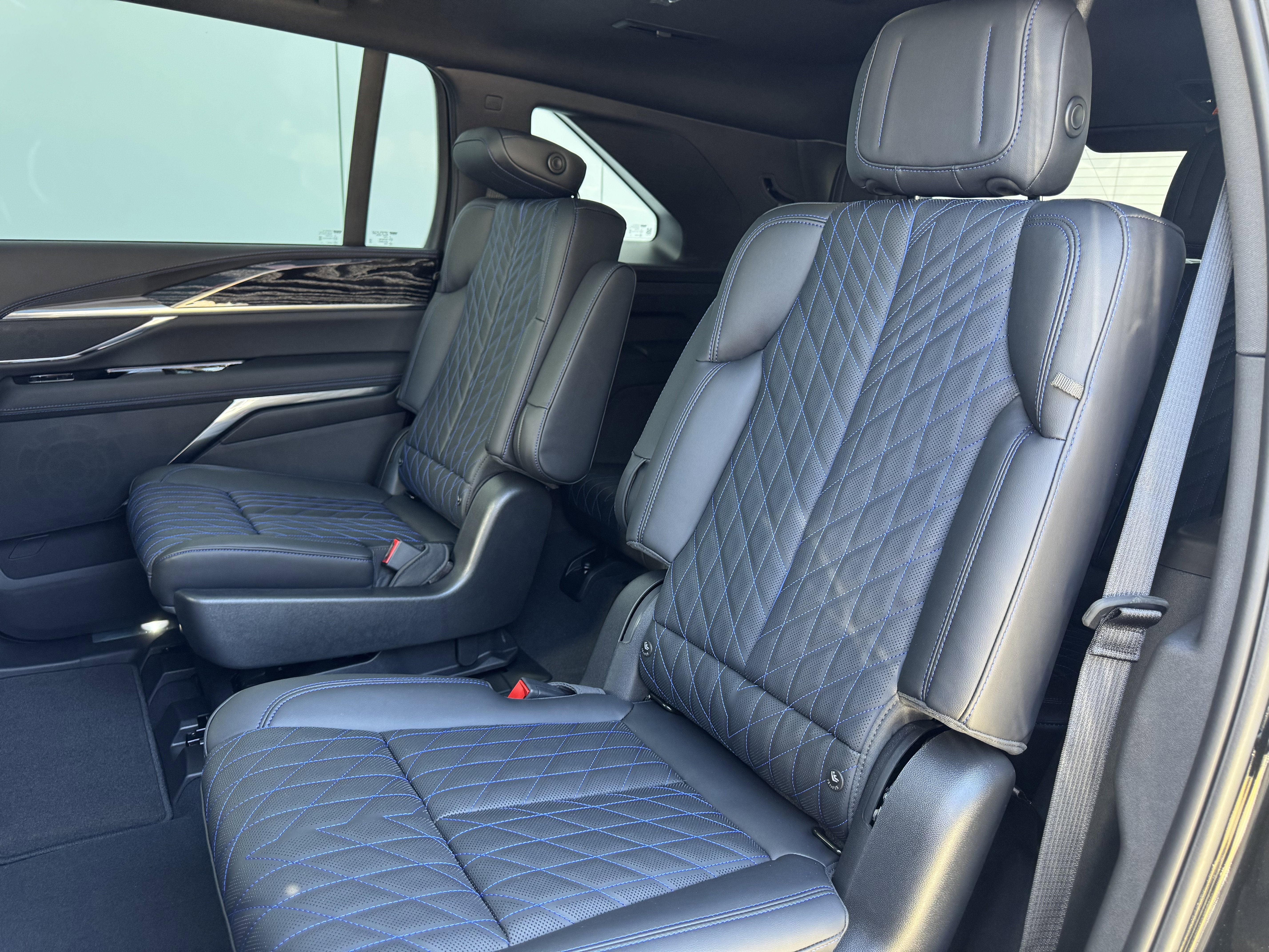 2026 Cadillac ESCALADE IQ Sport