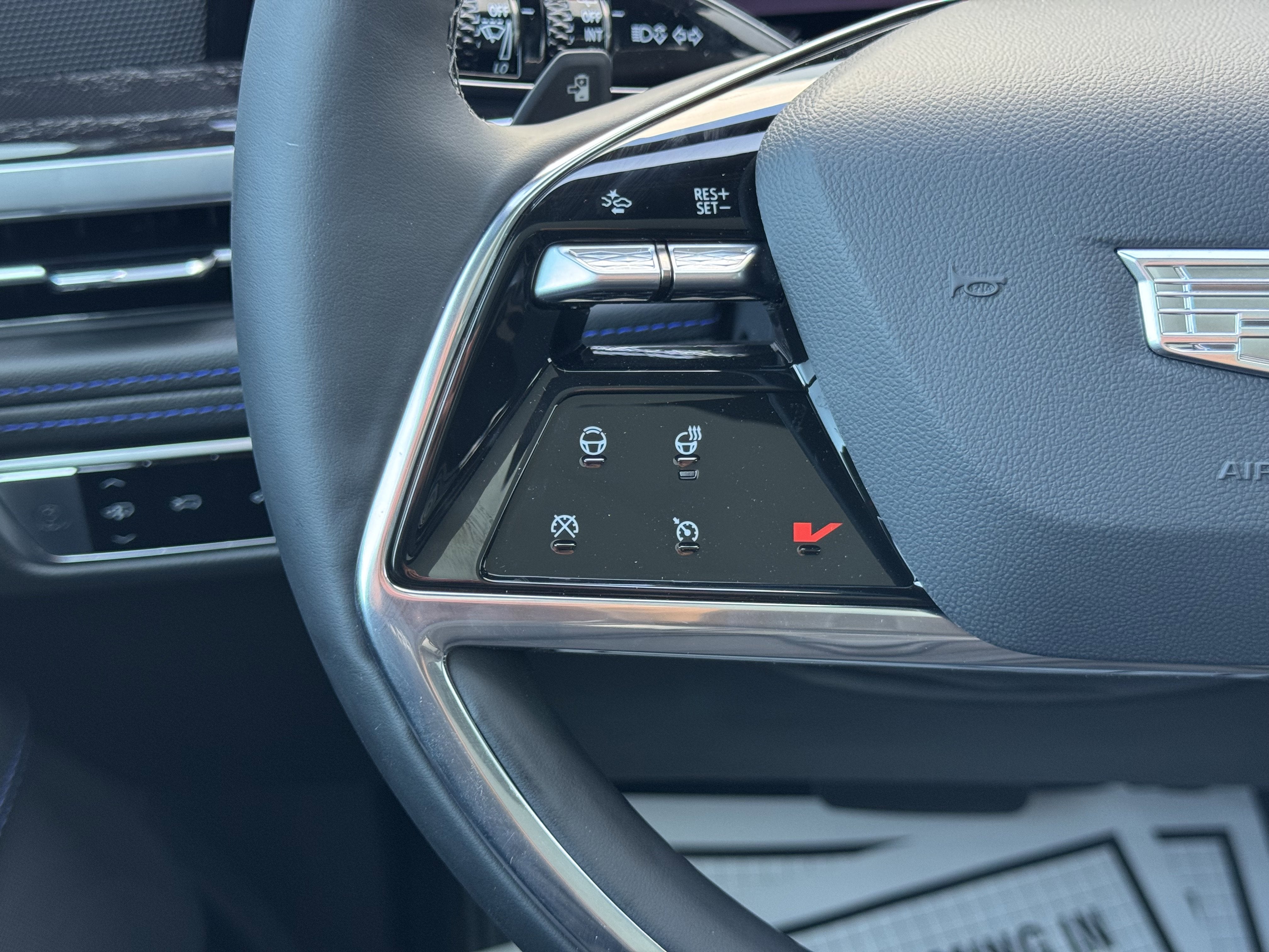 2026 Cadillac ESCALADE IQ Sport