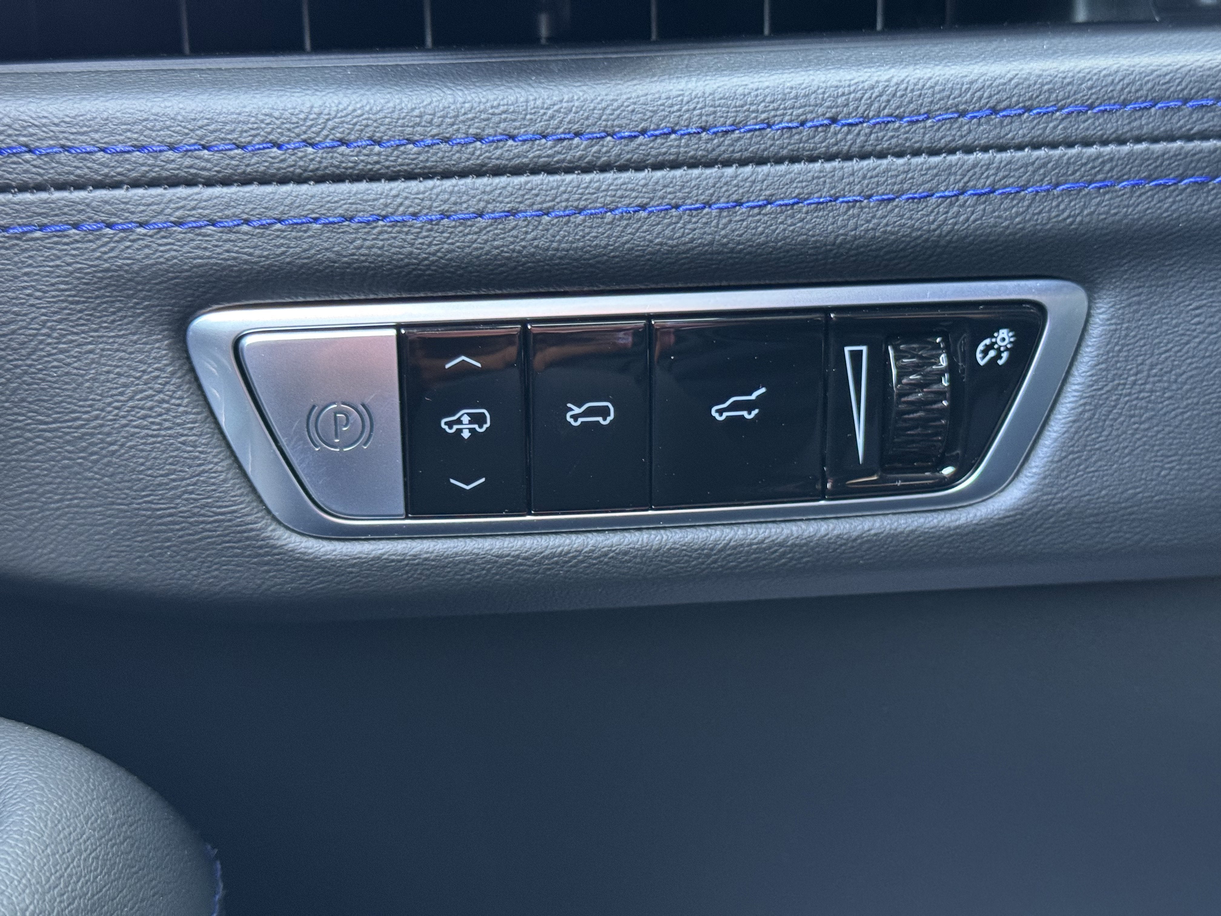 2026 Cadillac ESCALADE IQ Sport