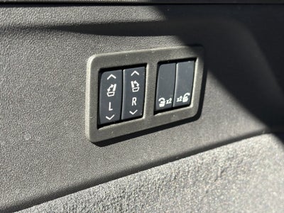 2025 Cadillac ESCALADE IQ Sport 1