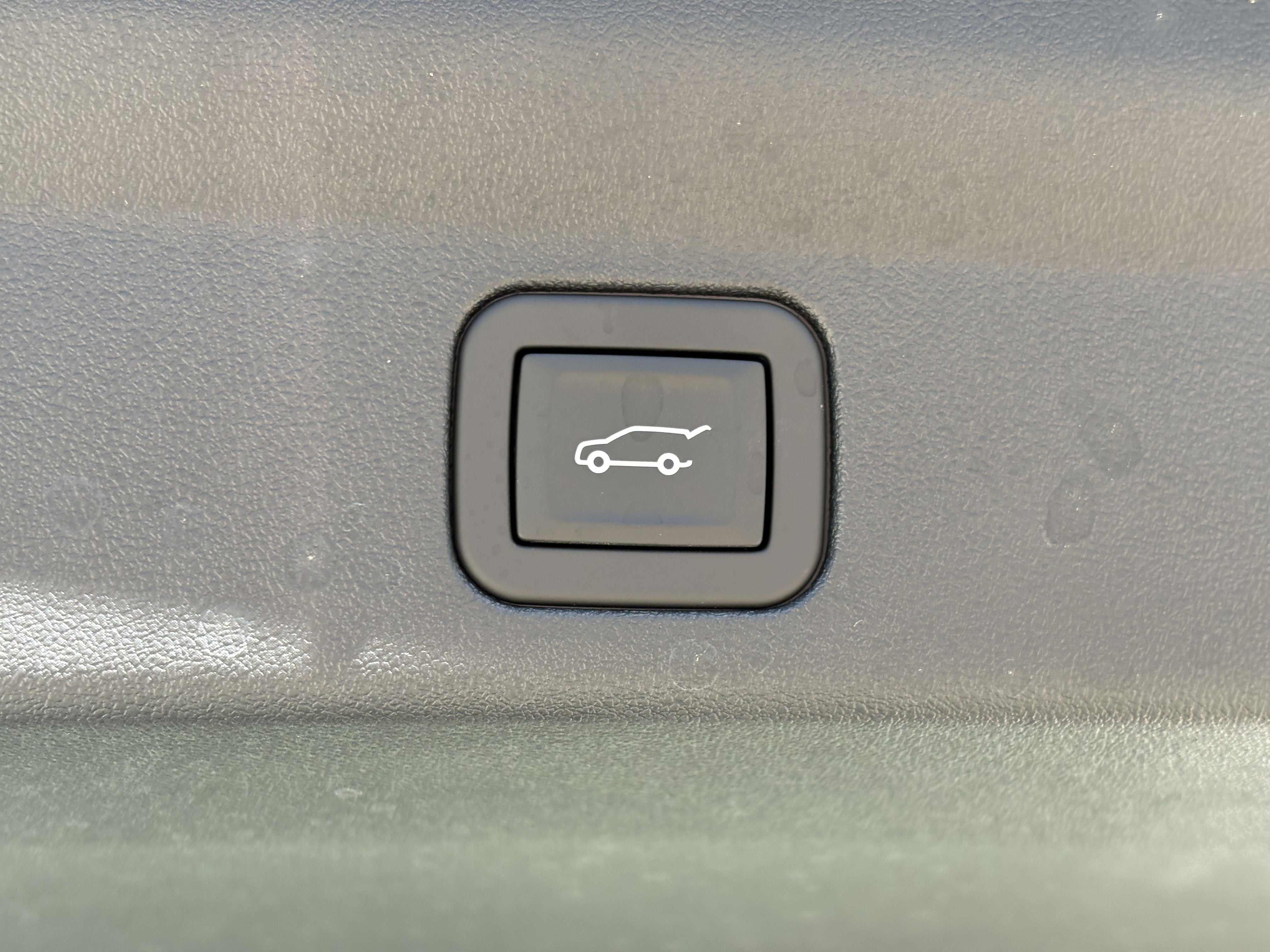 2025 Cadillac ESCALADE IQ Sport 1