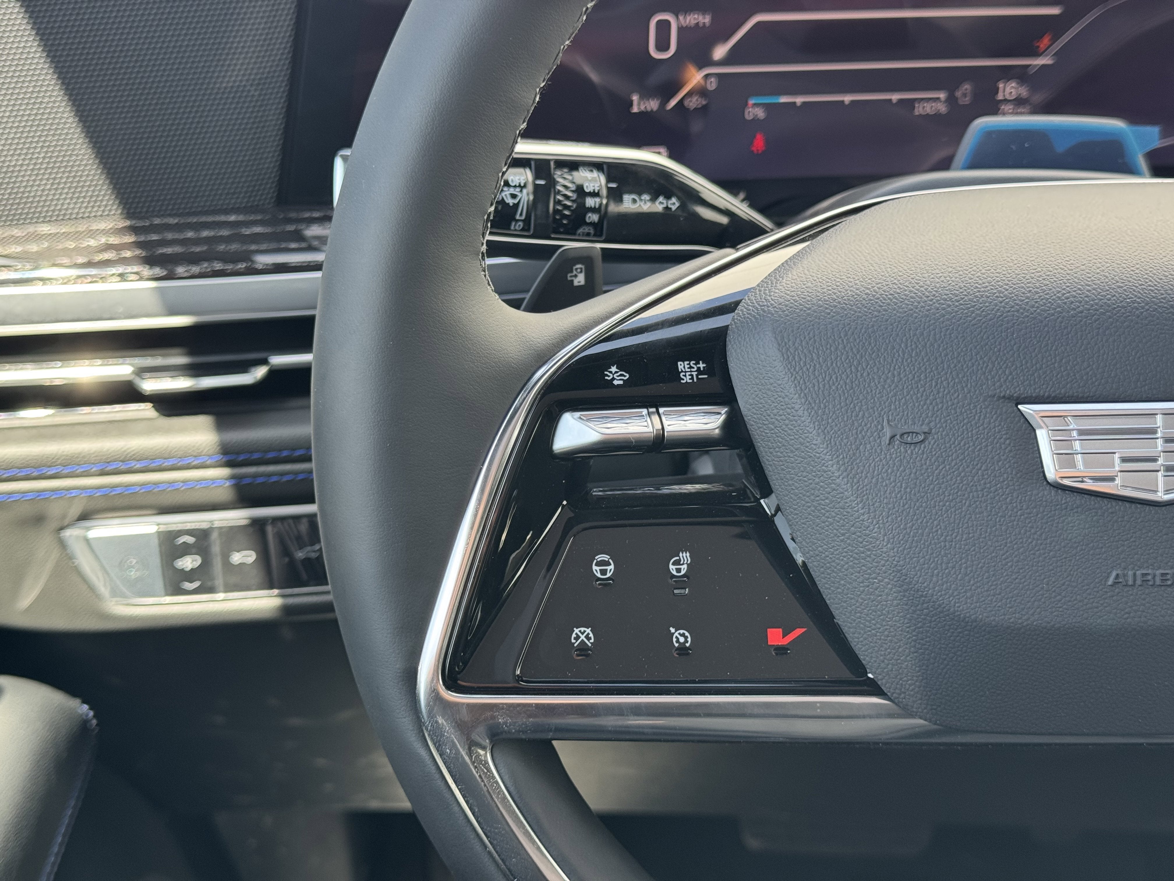 2025 Cadillac ESCALADE IQ Sport 1