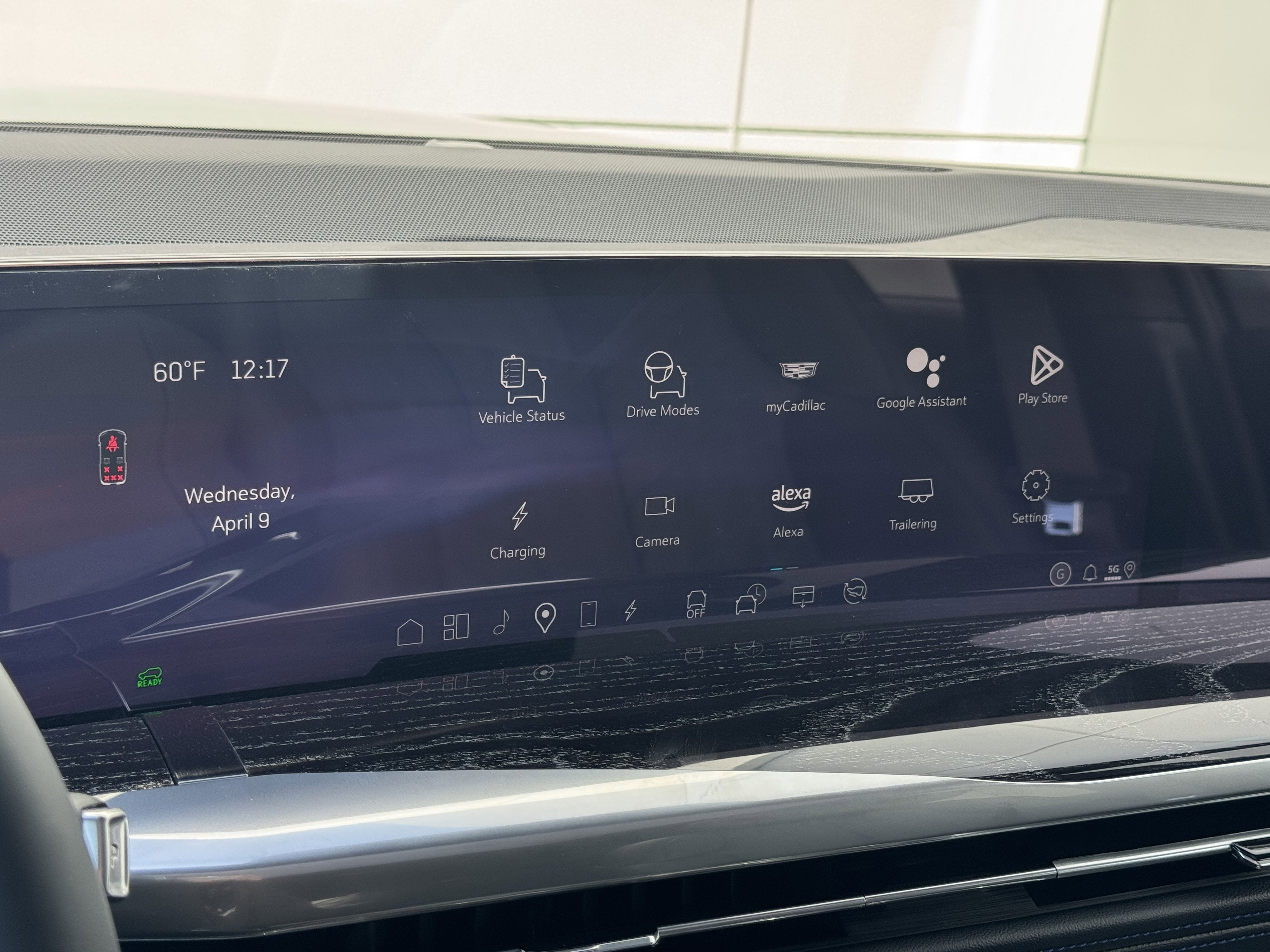 2025 Cadillac ESCALADE IQ Sport 1