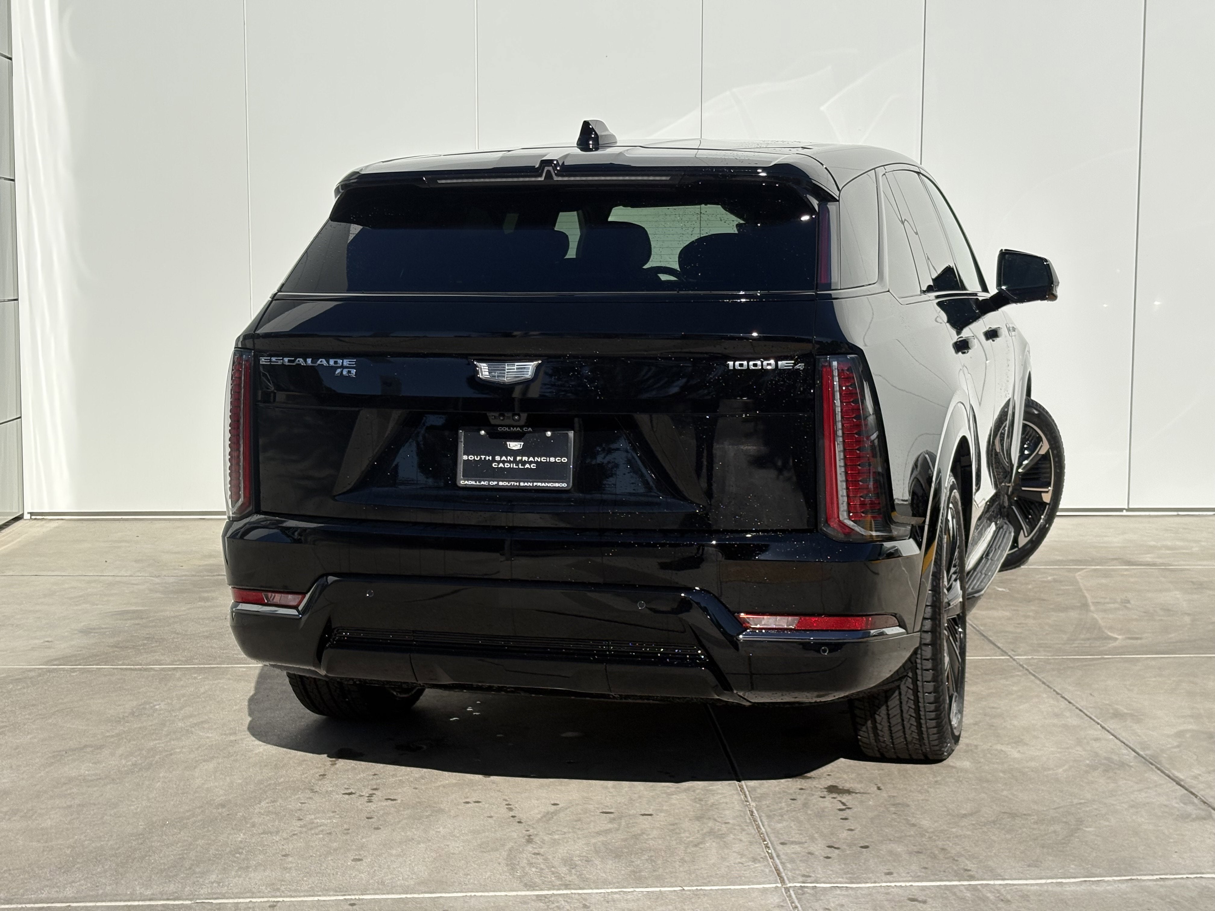 2025 Cadillac ESCALADE IQ Sport 1